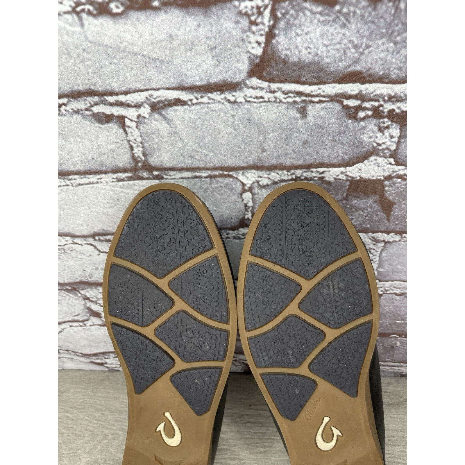 Olukai OluKai Kiele Black Leather Loafer Convertible Slip On Flats Size US 9 / IT 39 - 22 Thumbnail