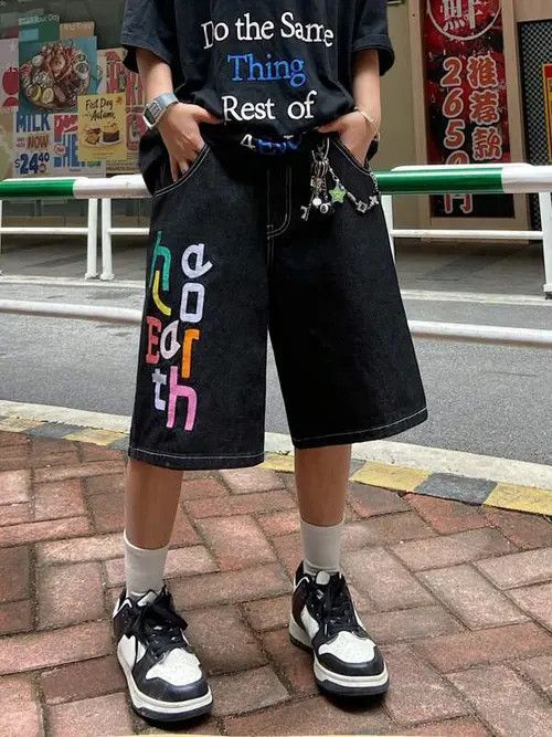 Japanese Brand VINTAGE Graphic shorts jorts DRIP rap Y2K Size US 36 / EU 52 - 2 Thumbnail