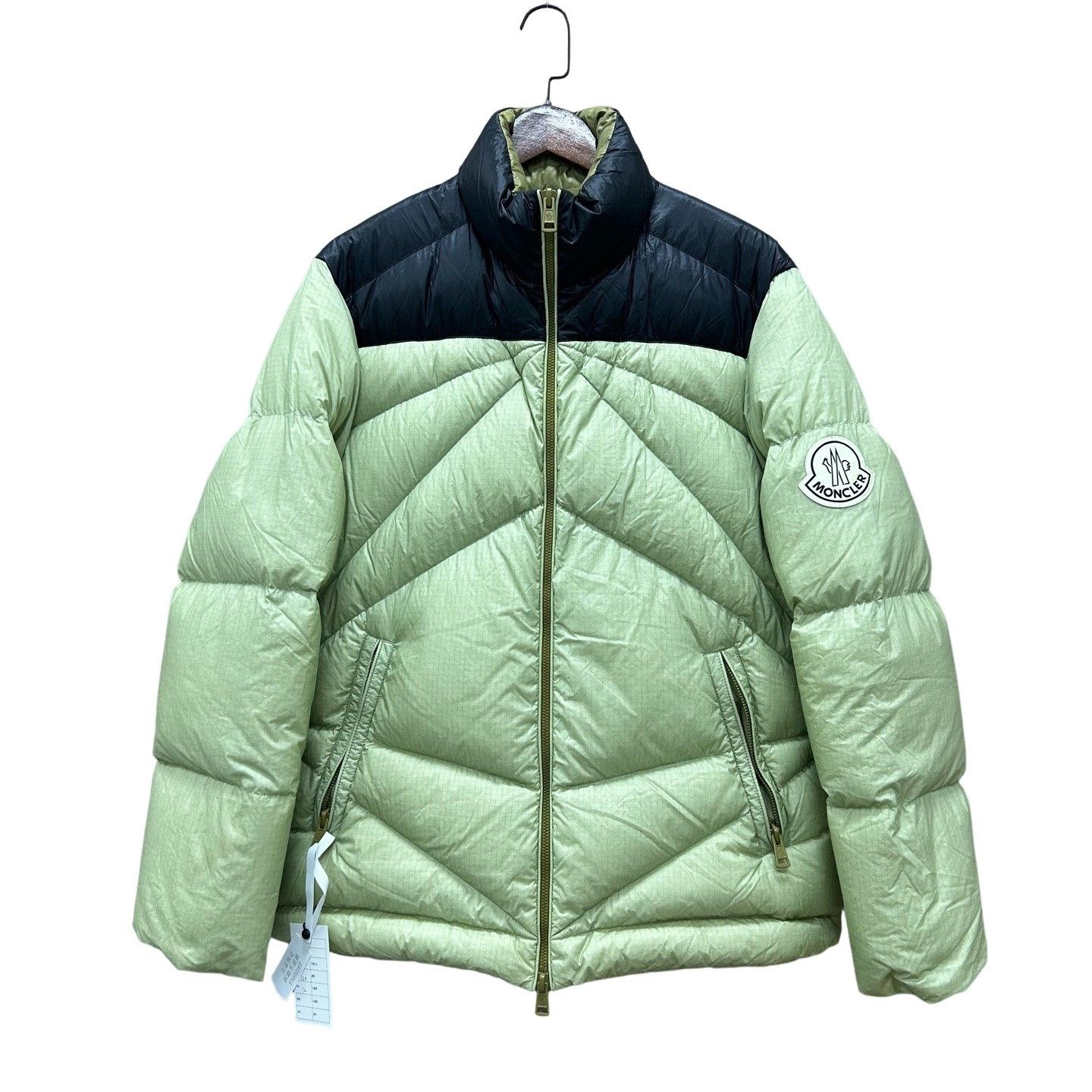 Moncler Moncler Avocado Green Down Jacket Size M Size US M / EU 48-50 / 2 - 1 Thumbnail