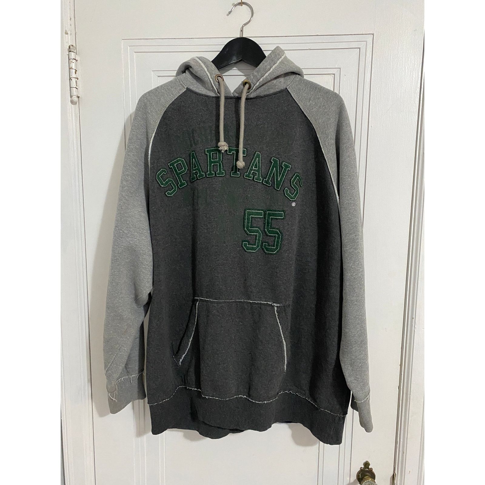 J. America Michigan State Spartans Gray Hoodie Sweatshirt Size XL Size US XL / EU 56 / 4 - 1 Thumbnail