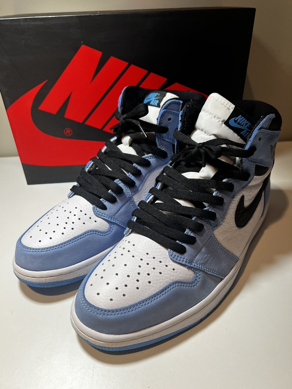 Jordan Brand Jordan 1 High University Blue Size US 12 / EU 45 - 1 Thumbnail