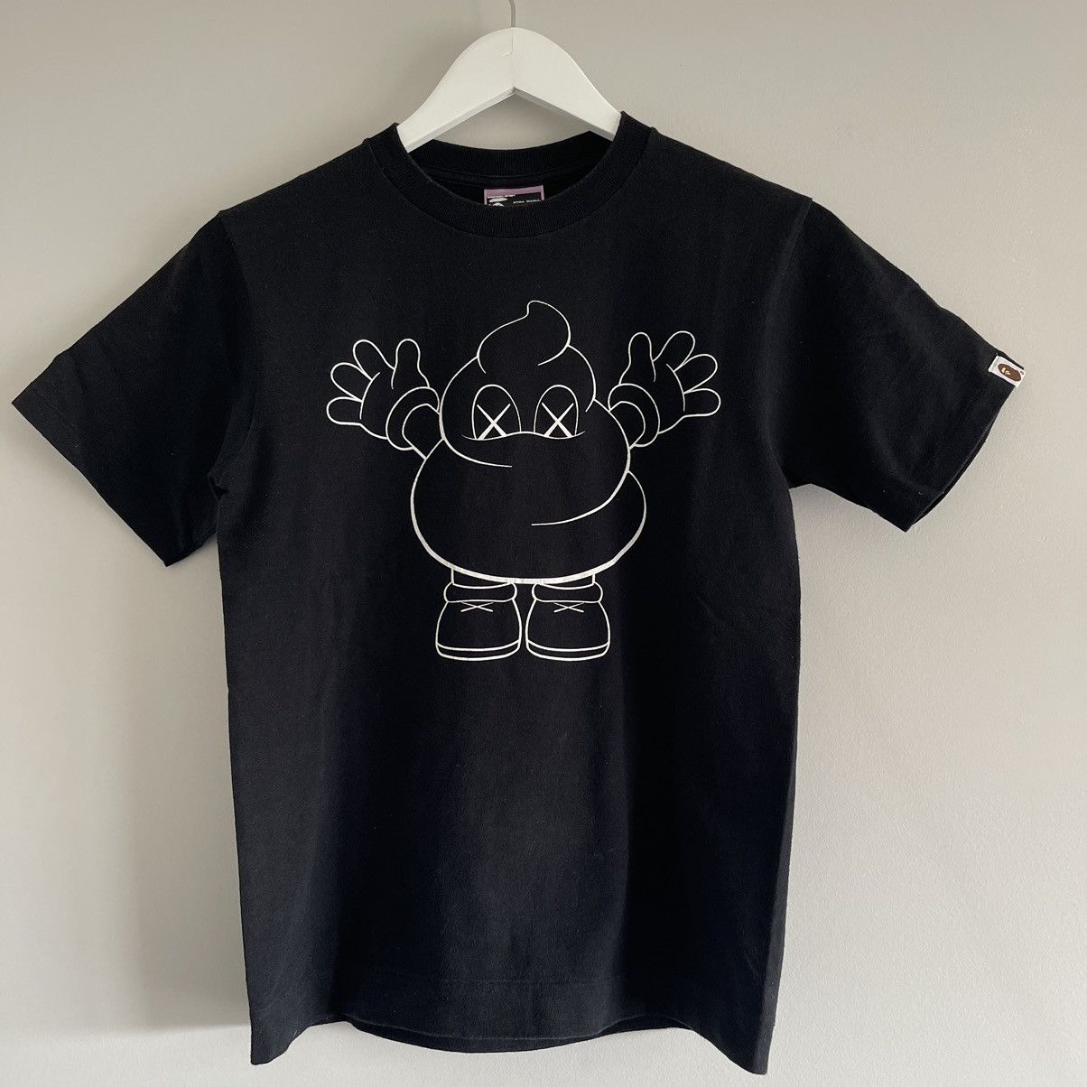 Bape × Kaws Bape x Kaws Warm Regards Tee Size XS / US 0-2 / IT 36-38 - 1 Thumbnail