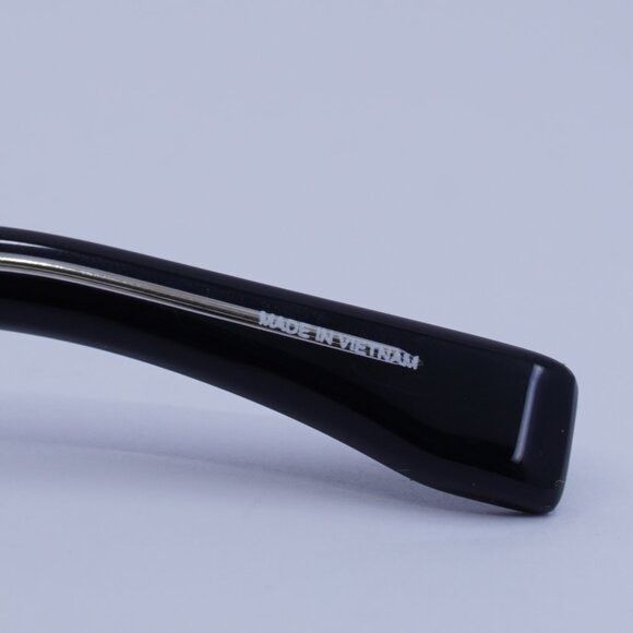 Tommy Hilfiger Tommy Hilfiger TH 2118/S 0807 K1 Sunglasses Black Square Size ONE SIZE - 8 Thumbnail