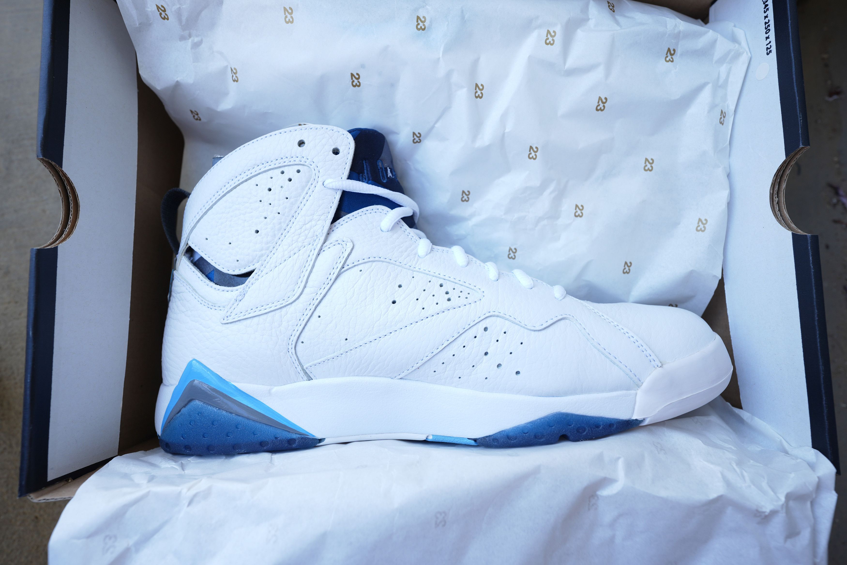 Nike Air Jordan Retro French Blue 11