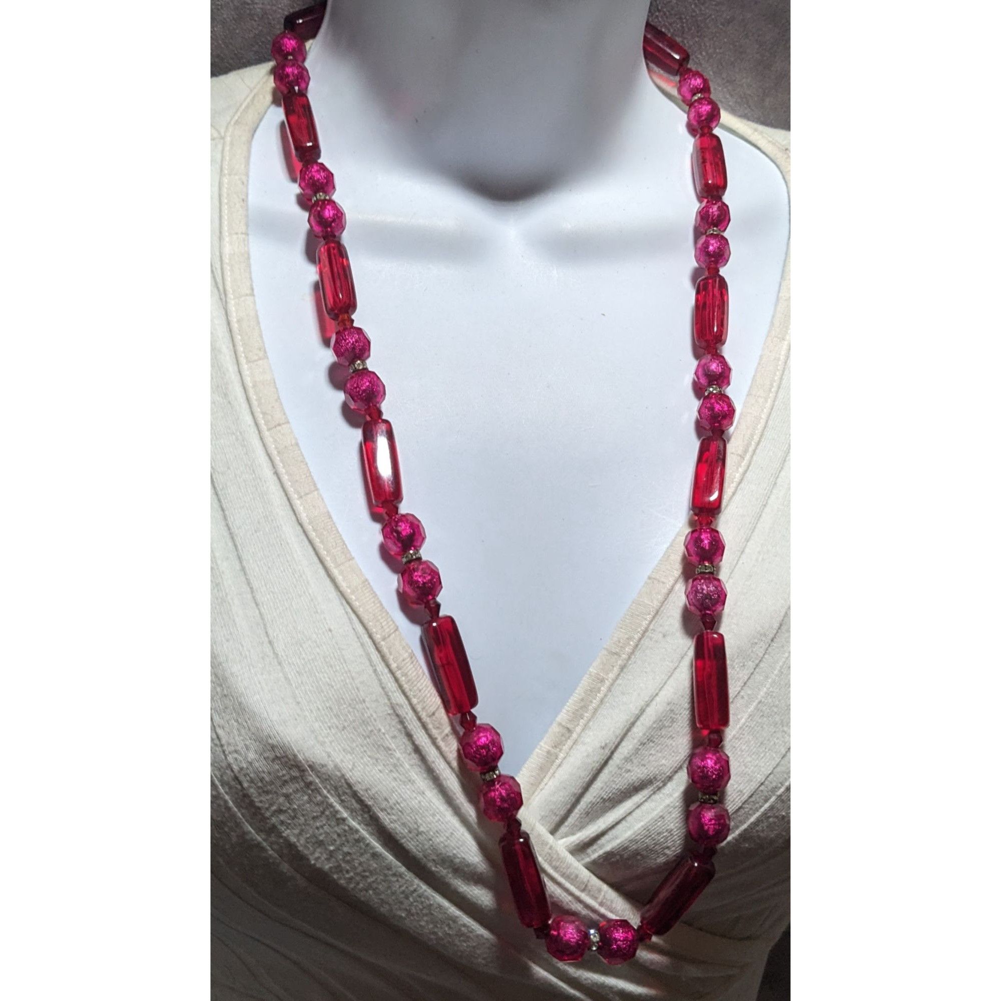 Other Vintage Pink And Red Beaded Statement Necklace Size ONE SIZE - 7 Thumbnail