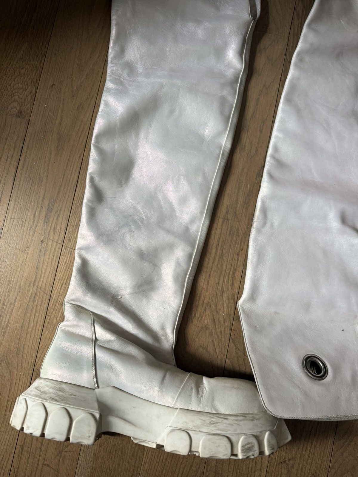 Rick Owens Rick Owens AW20 iridescent sample thigh high tractor boots Size US 8 / EU 41 - 3 Thumbnail