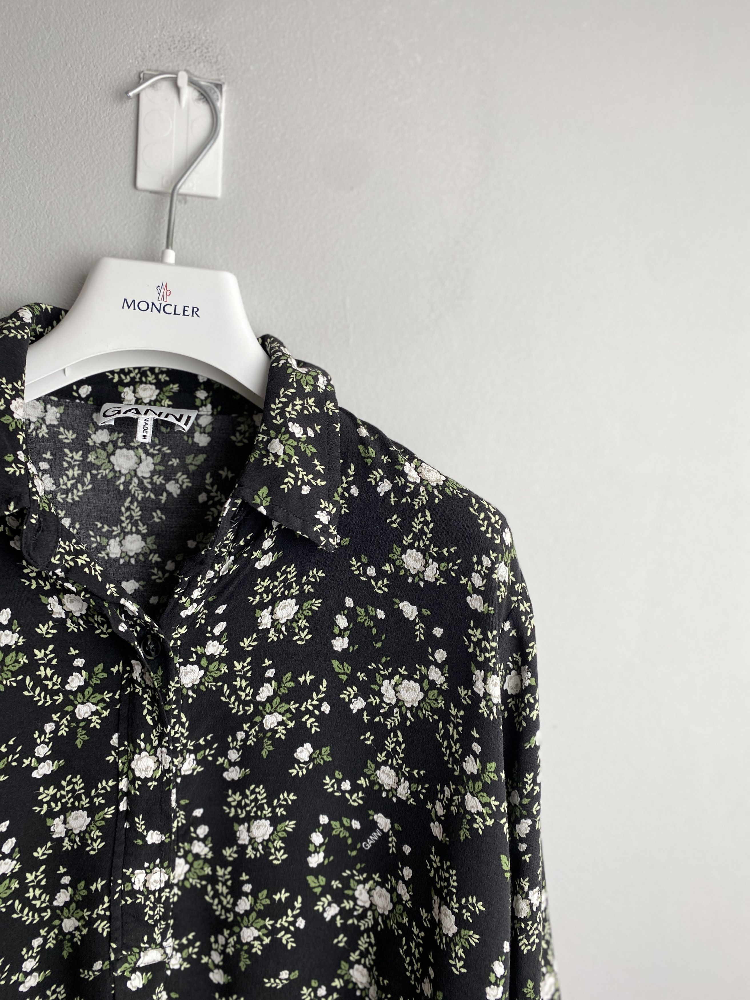 Ganni Ganni floral print shirt casual Size S / US 4 / IT 40 - 2 Thumbnail