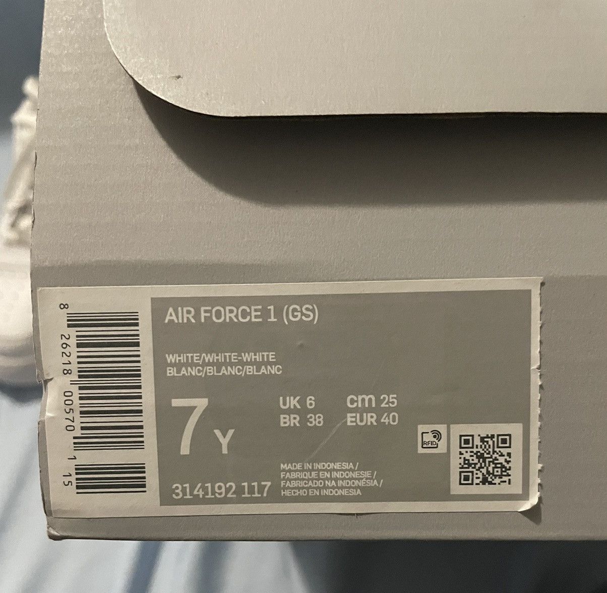 Nike Nike Air Force 1 (GS) Size US 7 / EU 40 - 8 Thumbnail