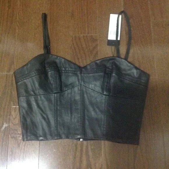 Bcbgmaxazria BCBG Max Azria Leather Crop Top Size S / US 4 / IT 40 - 1 Thumbnail