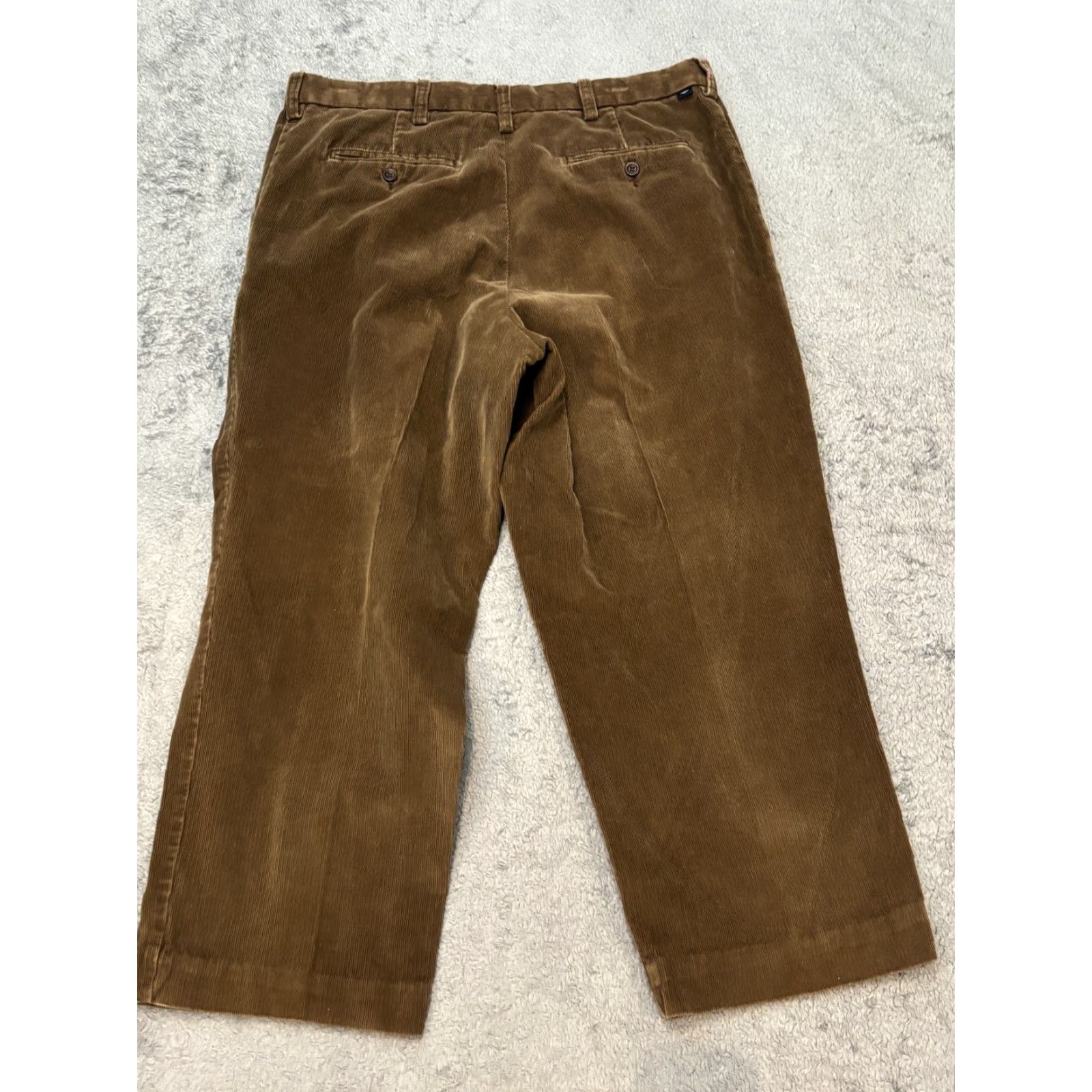 Dockers VINTAGE Dockers Pants Mens 40x30 Brown Corduroy Loose Grunge Casual Shirt Men Slim? Not exact. Size US 40 / EU 56 - 5 Thumbnail