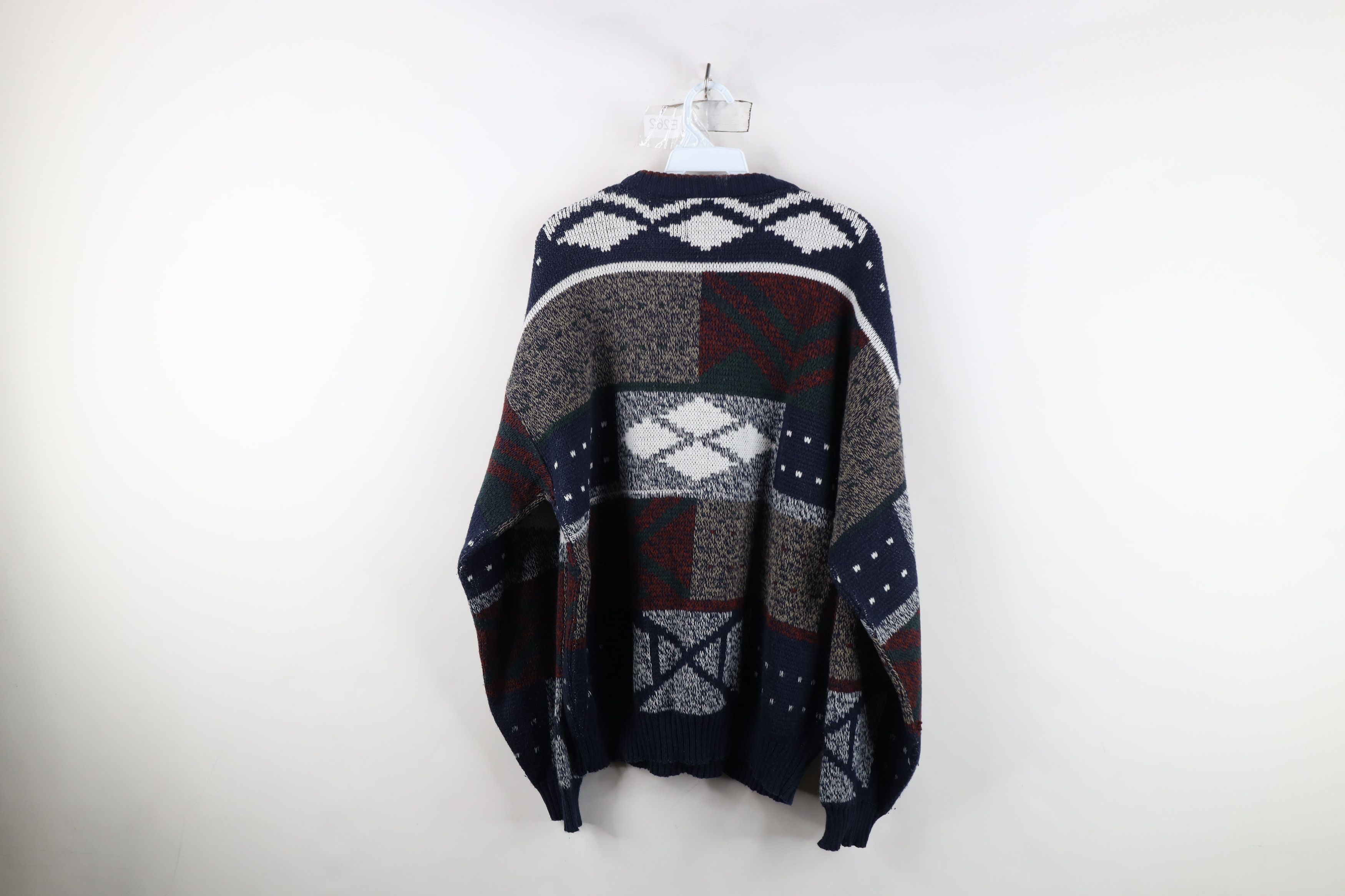 Vintage Vintage 90s Coogi Style Geometric Knit Crewneck Sweater Size US L / EU 52-54 / 3 - 9 Thumbnail