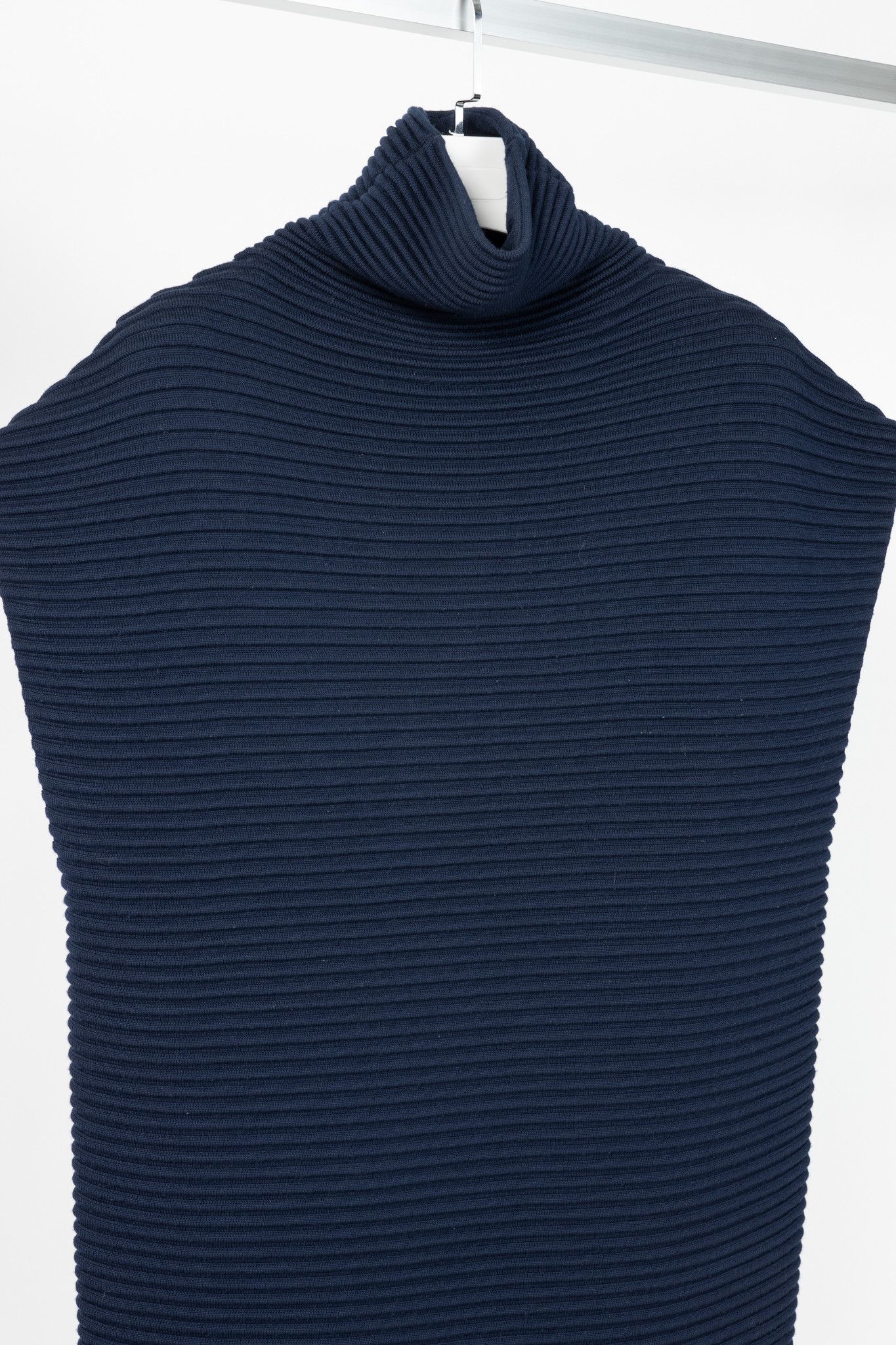 Victoria Beckham Victoria Victoria Beckham Navy Funnel Neck Ottoman Sweater Size S / US 4 / IT 40 - 3 Thumbnail