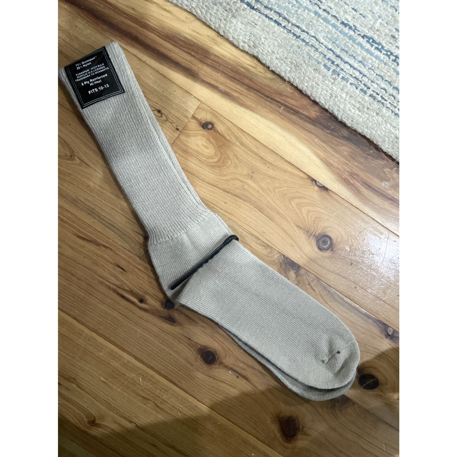 Vintage NEW Common Sense Hosiery Beige Dress Socks Mens Size 10-13 Mid Calf Casual American Size ONE SIZE - 3 Thumbnail
