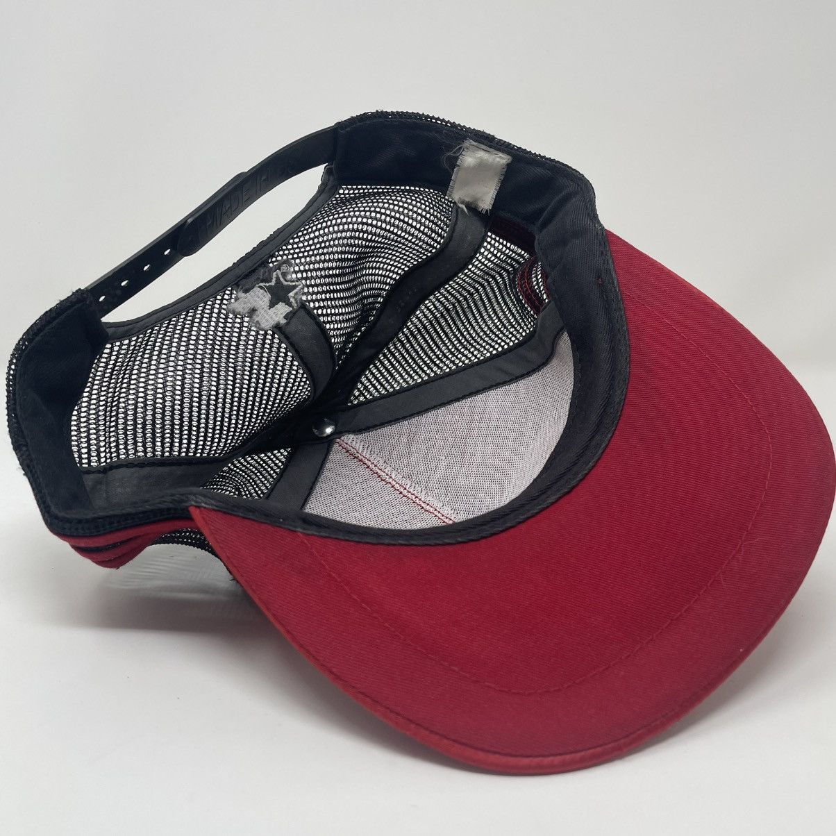 Supreme Supreme SS2011 Kings Satin Mesh Trucker Hat Size ONE SIZE - 3 Thumbnail