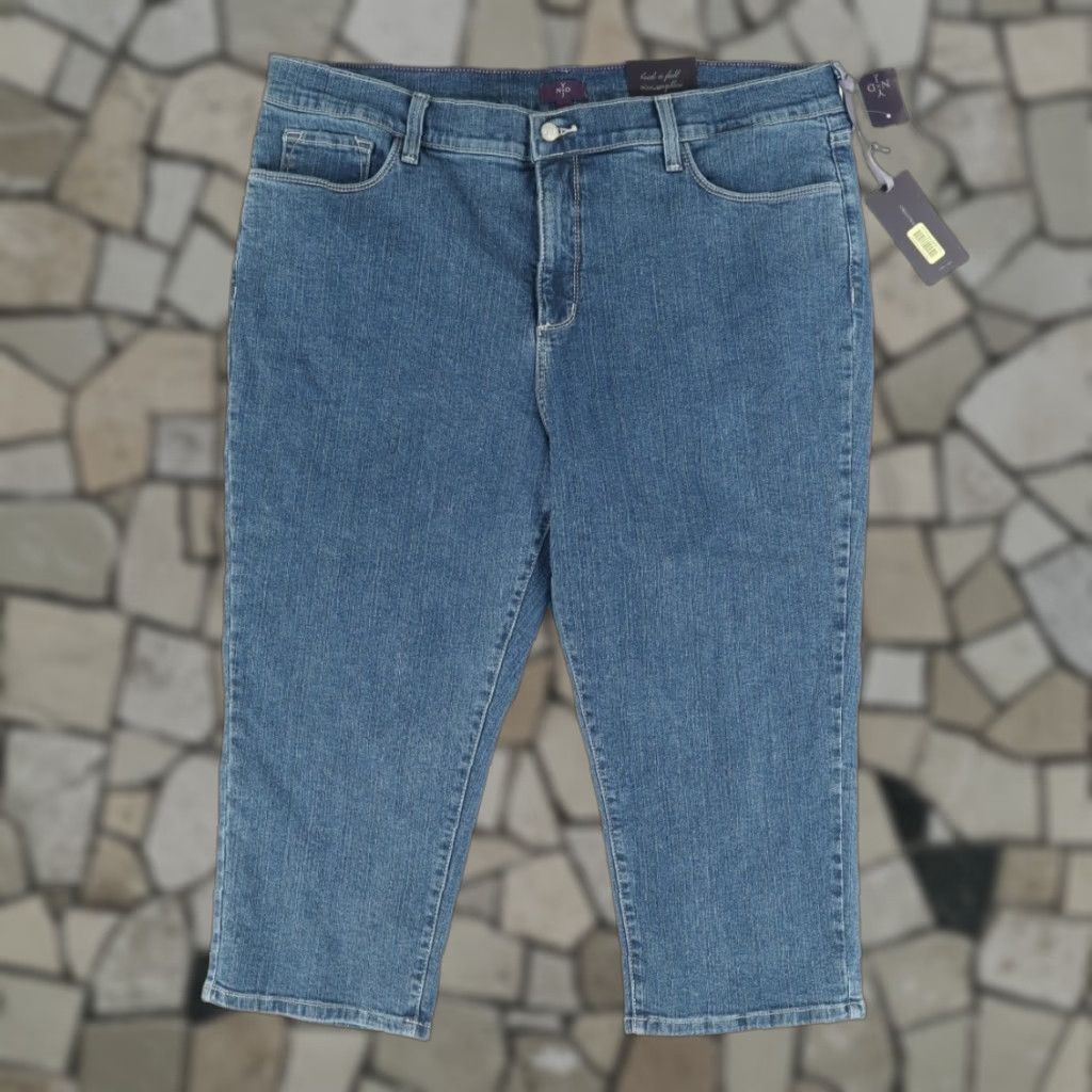 NYDJ NYDJ Jeans Cotton Denim Regular Blue 18 Womens Pants Tuck Crop Jeans Cotton Denim Regular Womens 18 Blue NYDJ Pants Jeans Size 40" / US 18 - 1 Thumbnail