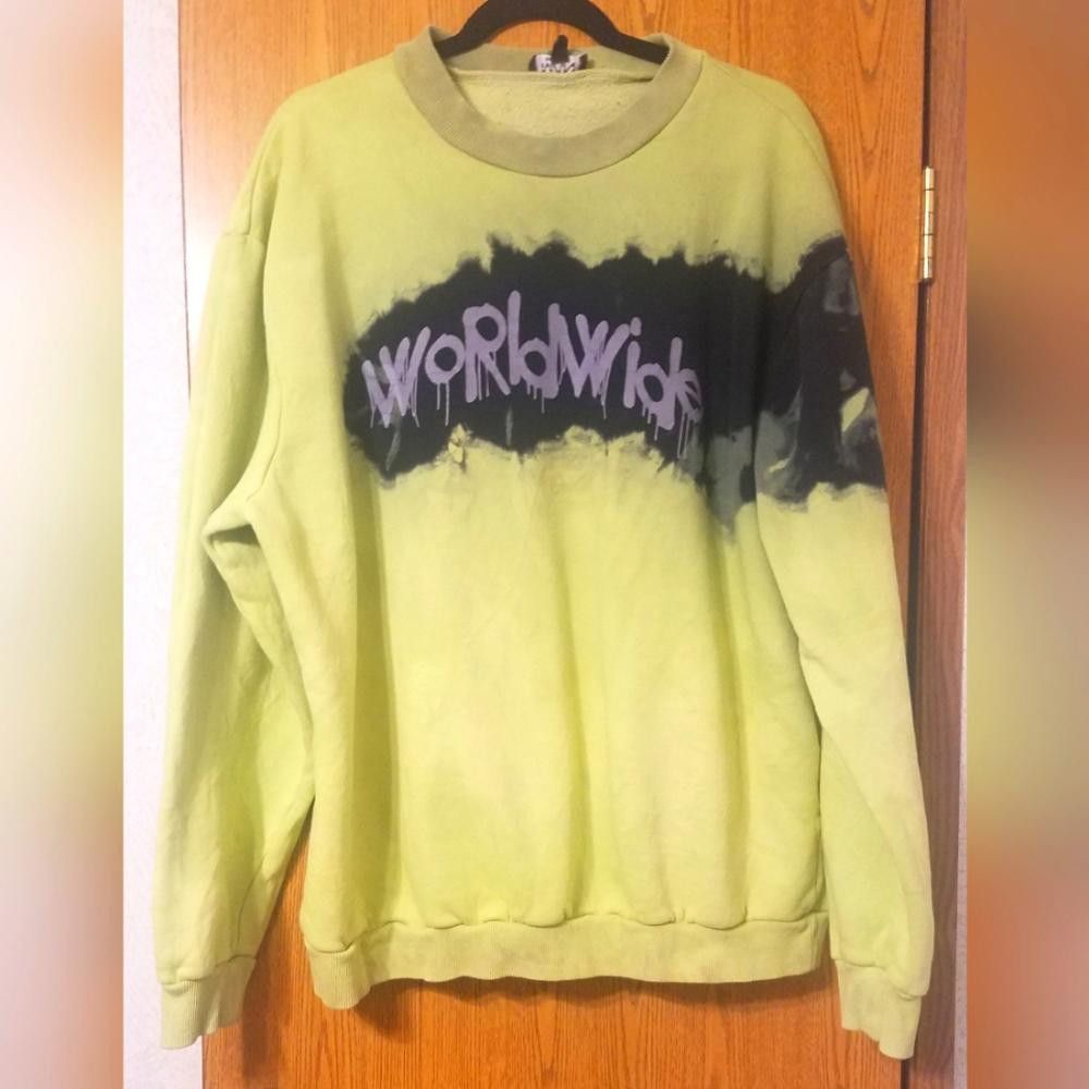 Designer Boohoo Man Sweatshirt Size Large Size US L / EU 52-54 / 3 - 1 Thumbnail