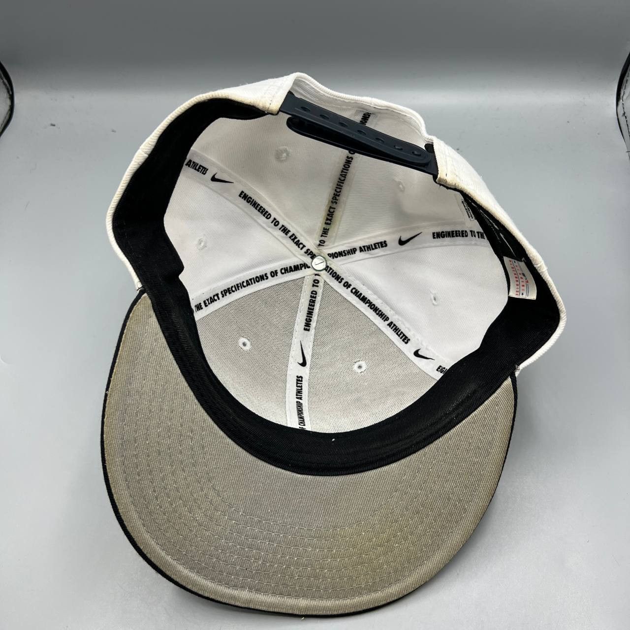 Nike New York Yankees Hat Men Embroidered Nike True Snap Back Cap Size ONE SIZE - 2 Thumbnail