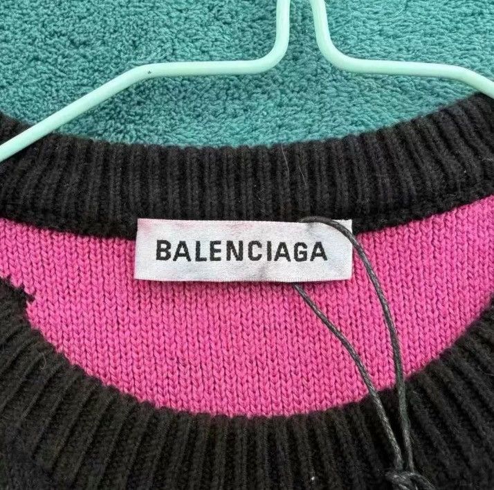 Balenciaga Balenciaga Black Pink Bullet Curtain Sweater2412-Nextarrow Size US S / EU 44-46 / 1 - 4 Thumbnail