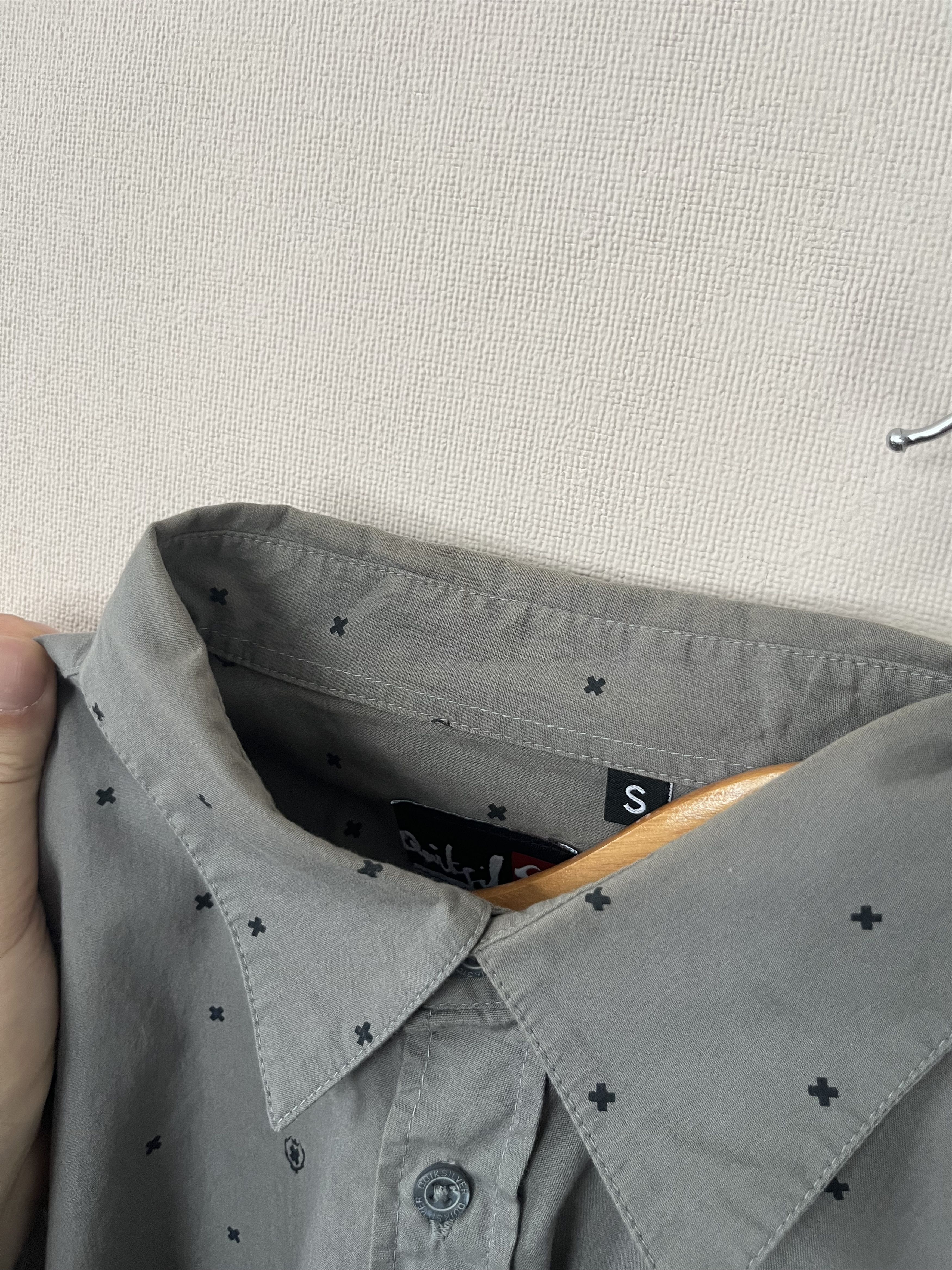 Quiksilver Quicksilver Y2K Cross Logo Pocket Button Shirt Gray Size US S / EU 44-46 / 1 - 5 Thumbnail