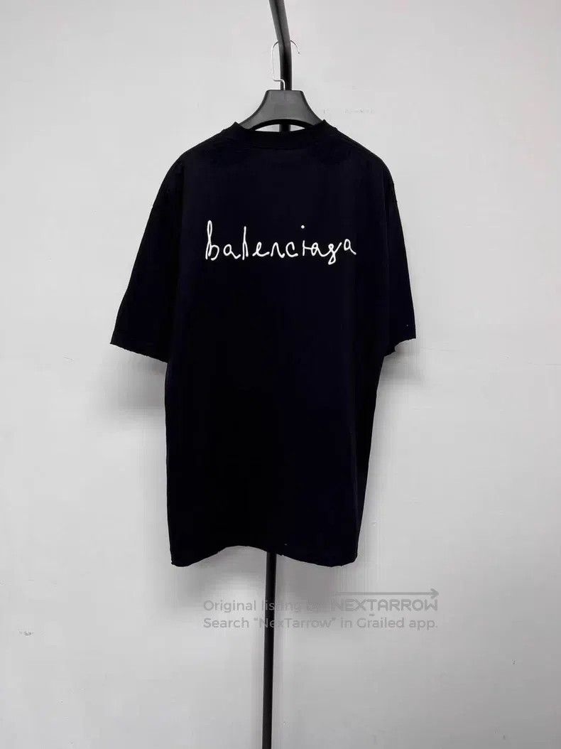 Balenciaga Balenciaga Solid Color Heart-Shaped Distressed Short Sleev Size US M / EU 48-50 / 2 - 2 Thumbnail