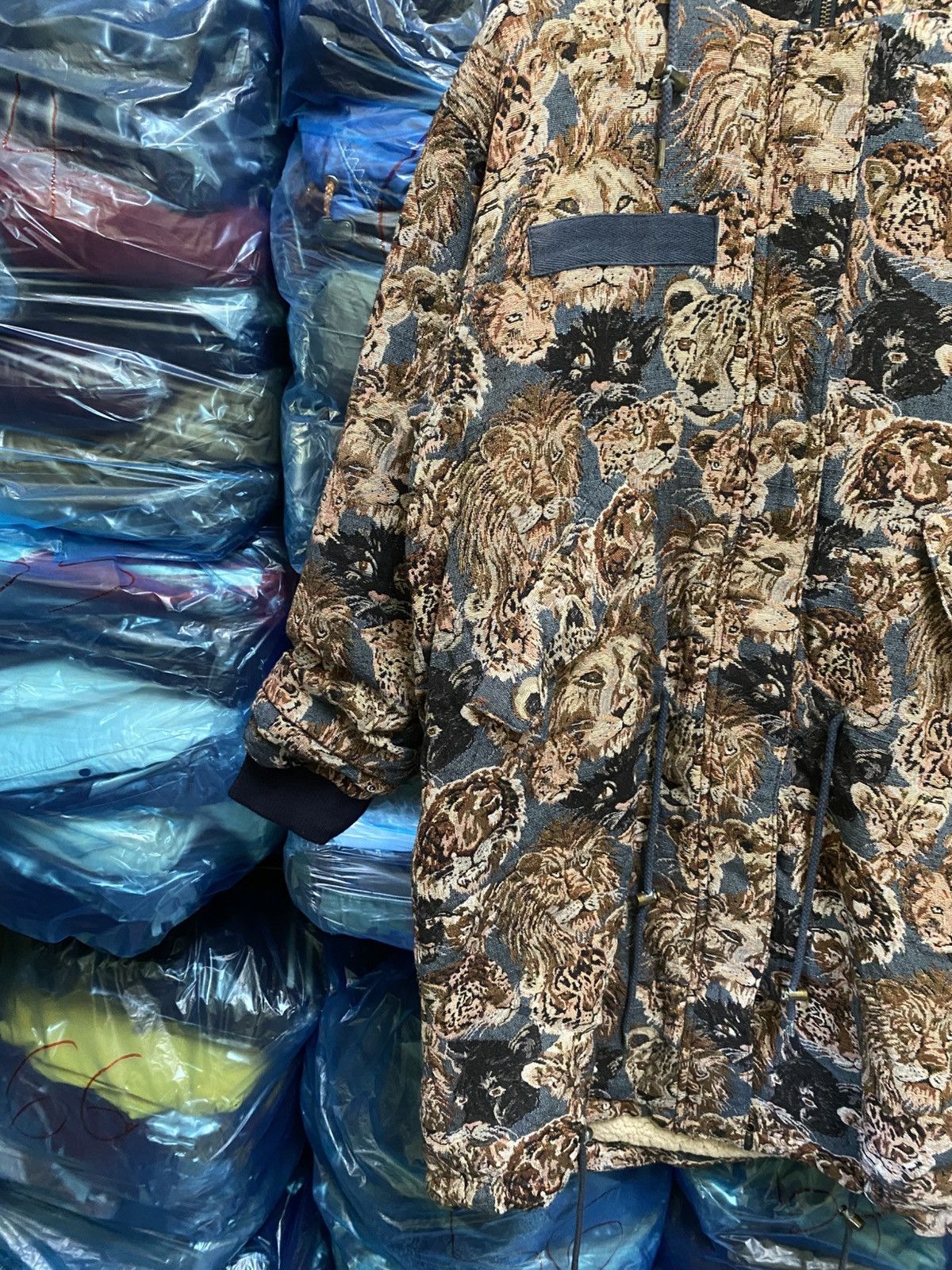 Other Animal Print Tapestry Parka Jacket Bold Lion Jungle Pattern Size US S / EU 44-46 / 1 - 5 Thumbnail