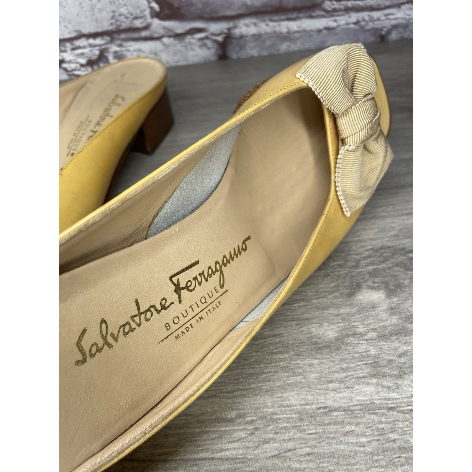 Salvatore Ferragamo Salvatore Ferragamo Yellow Patent Leather Slip On Heel Shoes Size US 7.5 / IT 37.5 - 16 Thumbnail