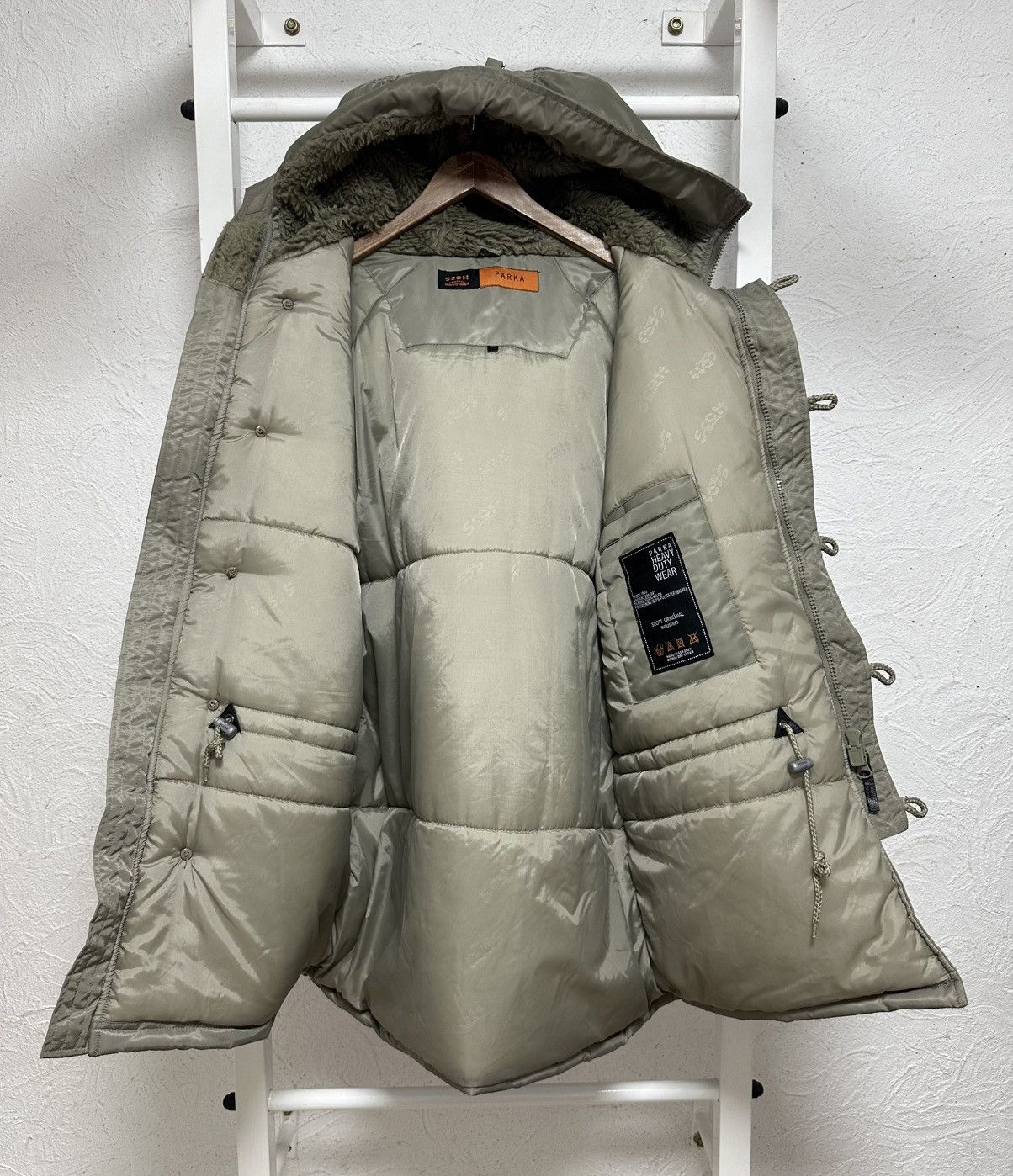 Schott Scott Atmy USA Heavy Duty Weather Parka Men’s Size XL Size US XL / EU 56 / 4 - 6 Thumbnail