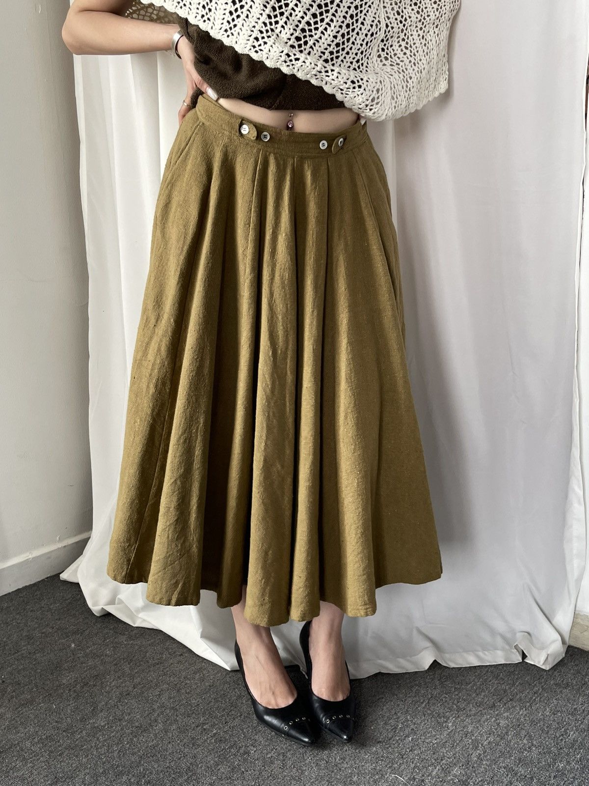 Yohji Yamamoto 80s Yohji Yamamoto Button-Tab Paneled Midi Skirt Size 26" / US 2 / IT 38 - 6 Thumbnail