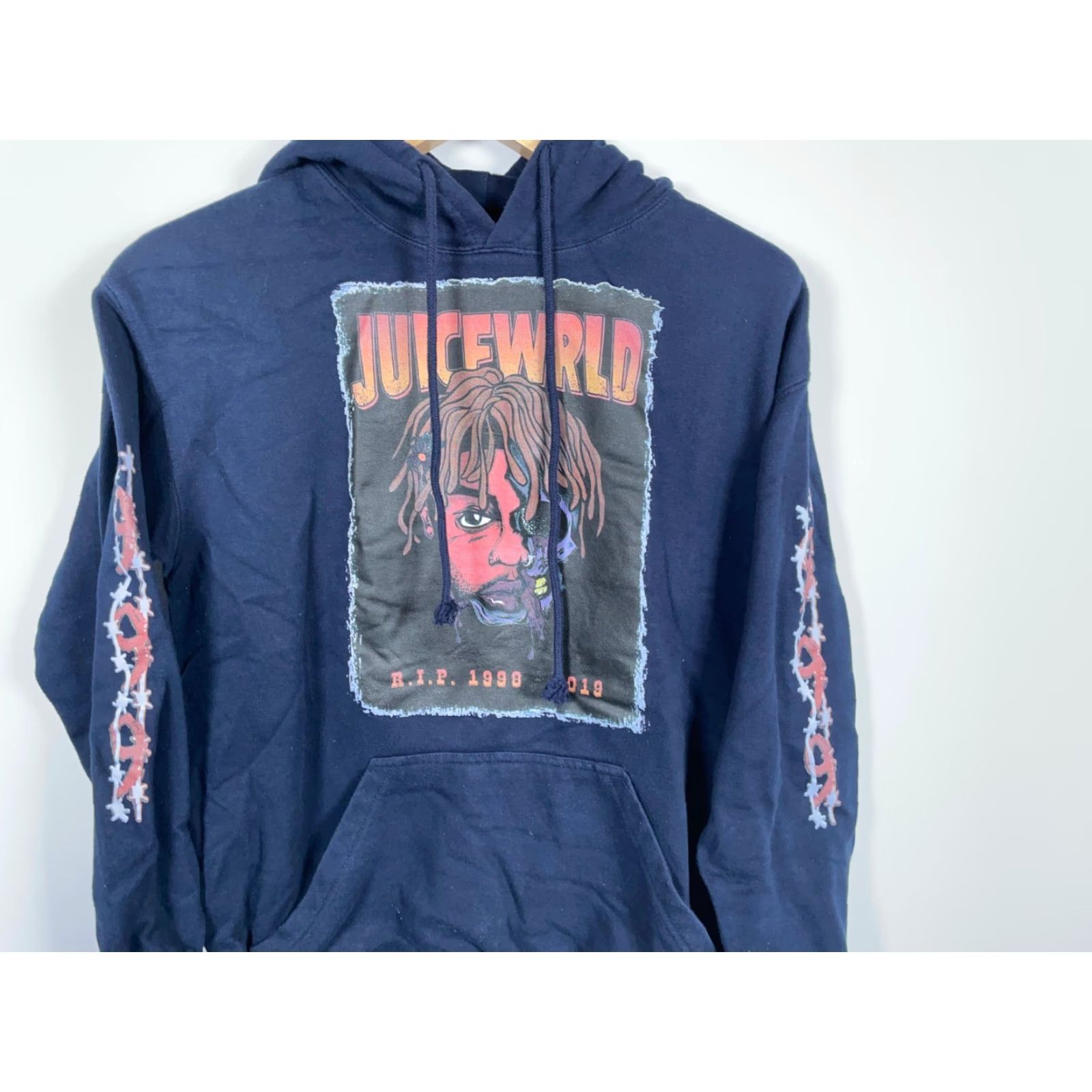 Vintage VINTAGE Juice Wrld RIP Hoodie Sweatshirt Mens Medium Dark Blue 999 Rap Hip Hop Music Heavyweight Pockets Pullover Crew Neck Cotton Blend Cotton Fleece Size US M / EU 48-50 / 2 - 4 Thumbnail