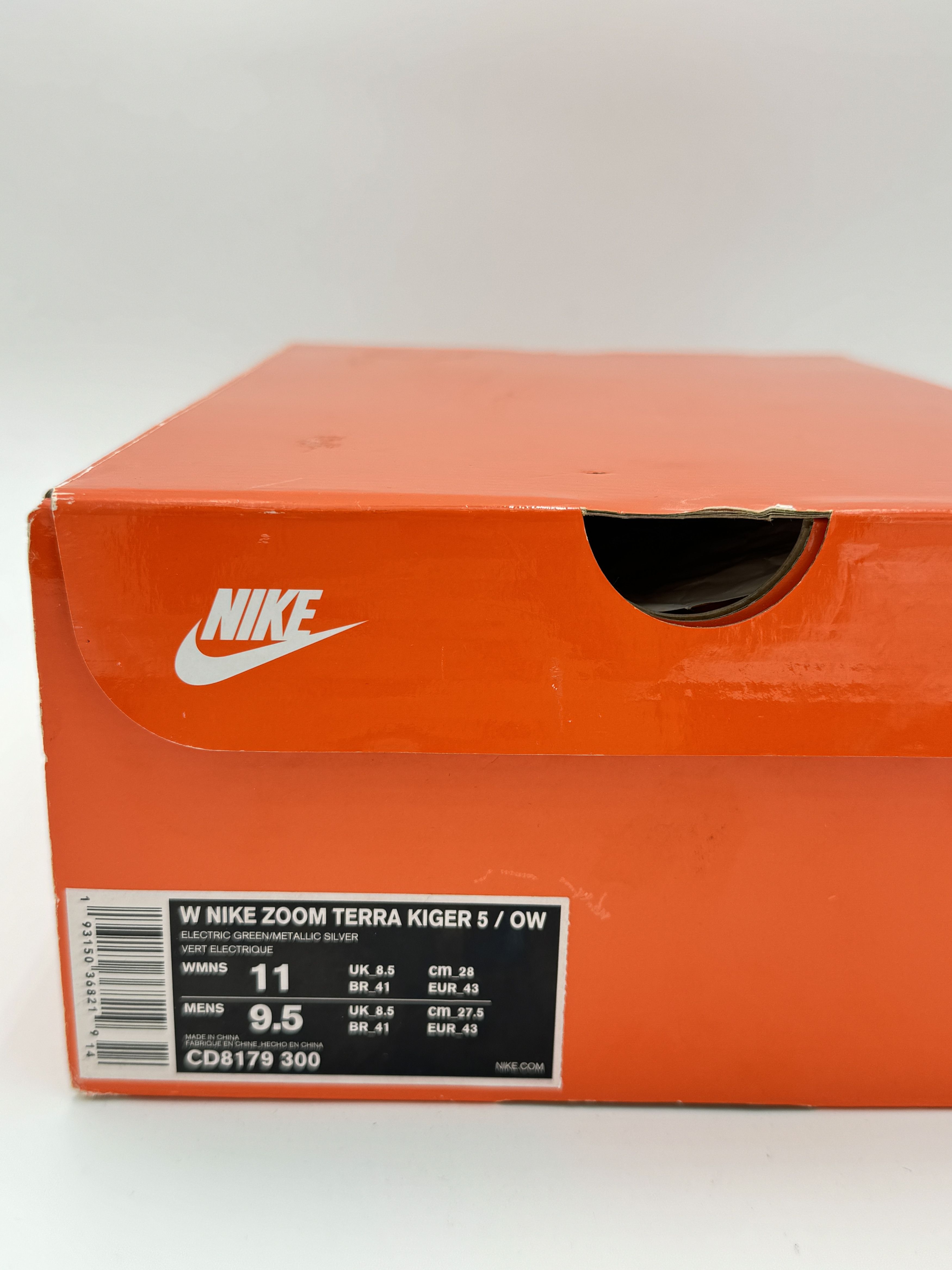 Nike × Off-White OFF-WHITE Nike Zoom Terra Kiger 5 Electric Green Size US 9.5 / EU 42-43 - 9 Thumbnail