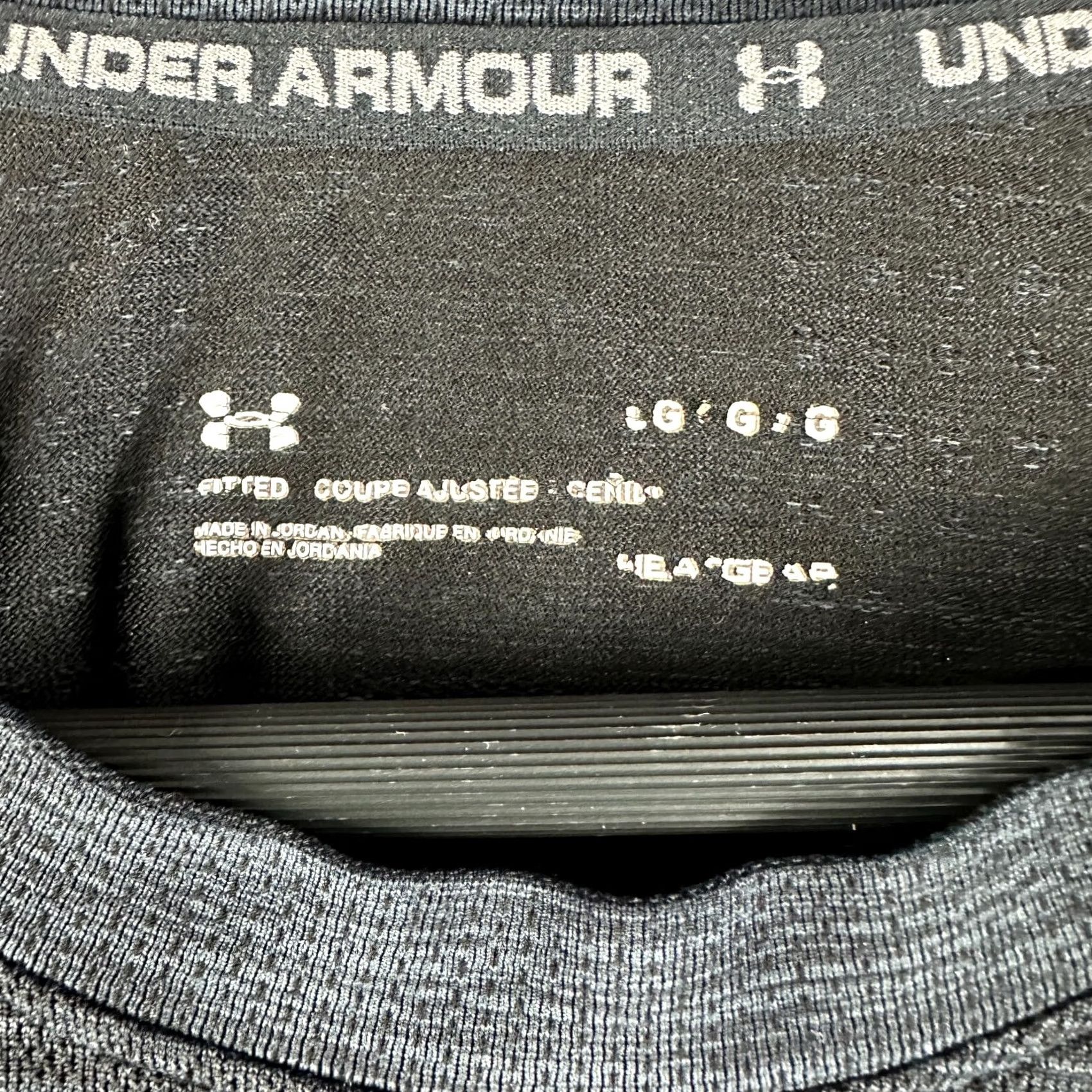 Under Armour Under Armour Heat Gear Mens Large Black Logo Long Sleeve Tee Shirt Fitted Size US L / EU 52-54 / 3 - 4 Thumbnail