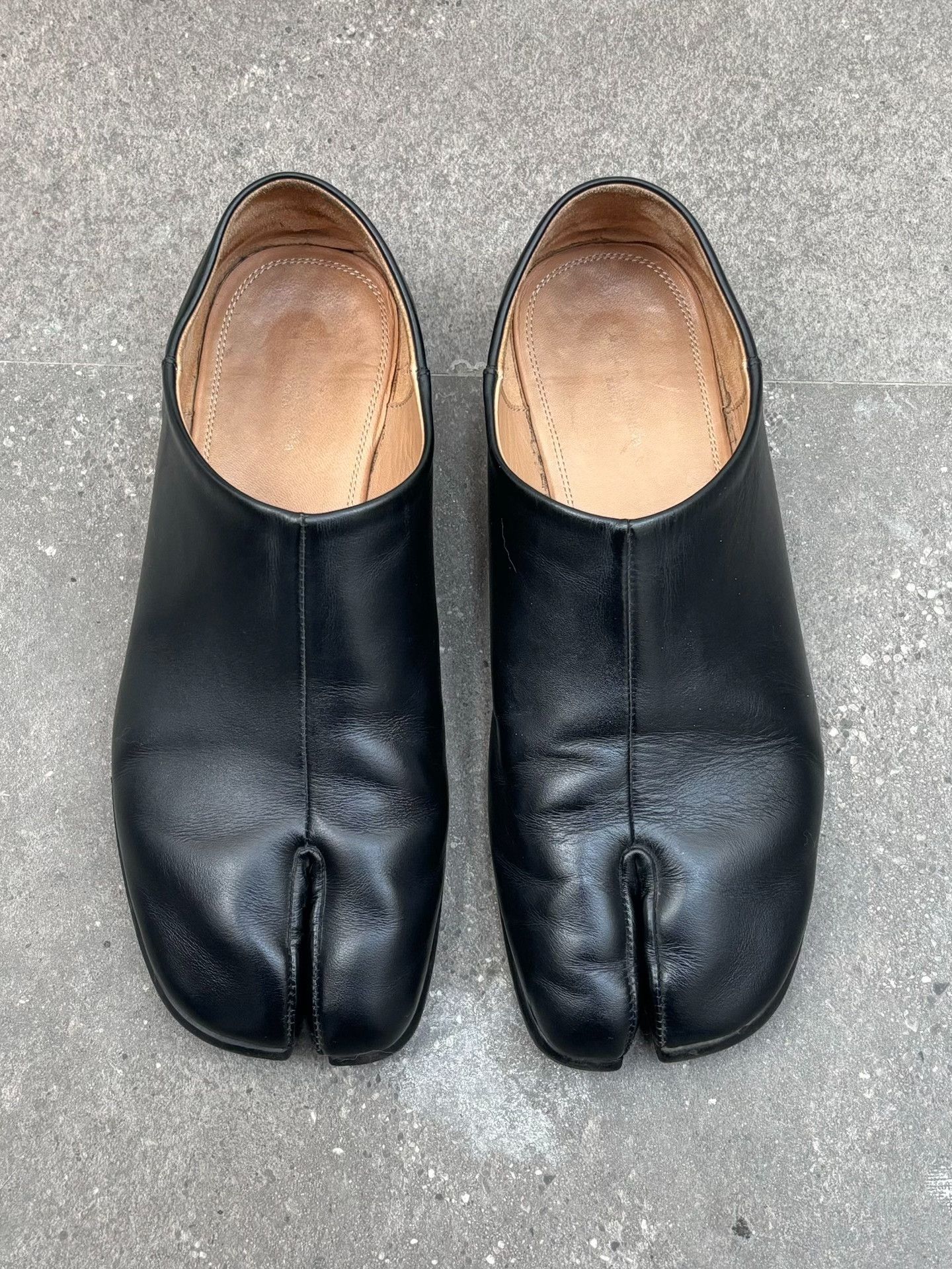 Maison Margiela Maison Margiela Monk Tabi Split-Toe Shoes Size US 7 / EU 40 - 1 Thumbnail