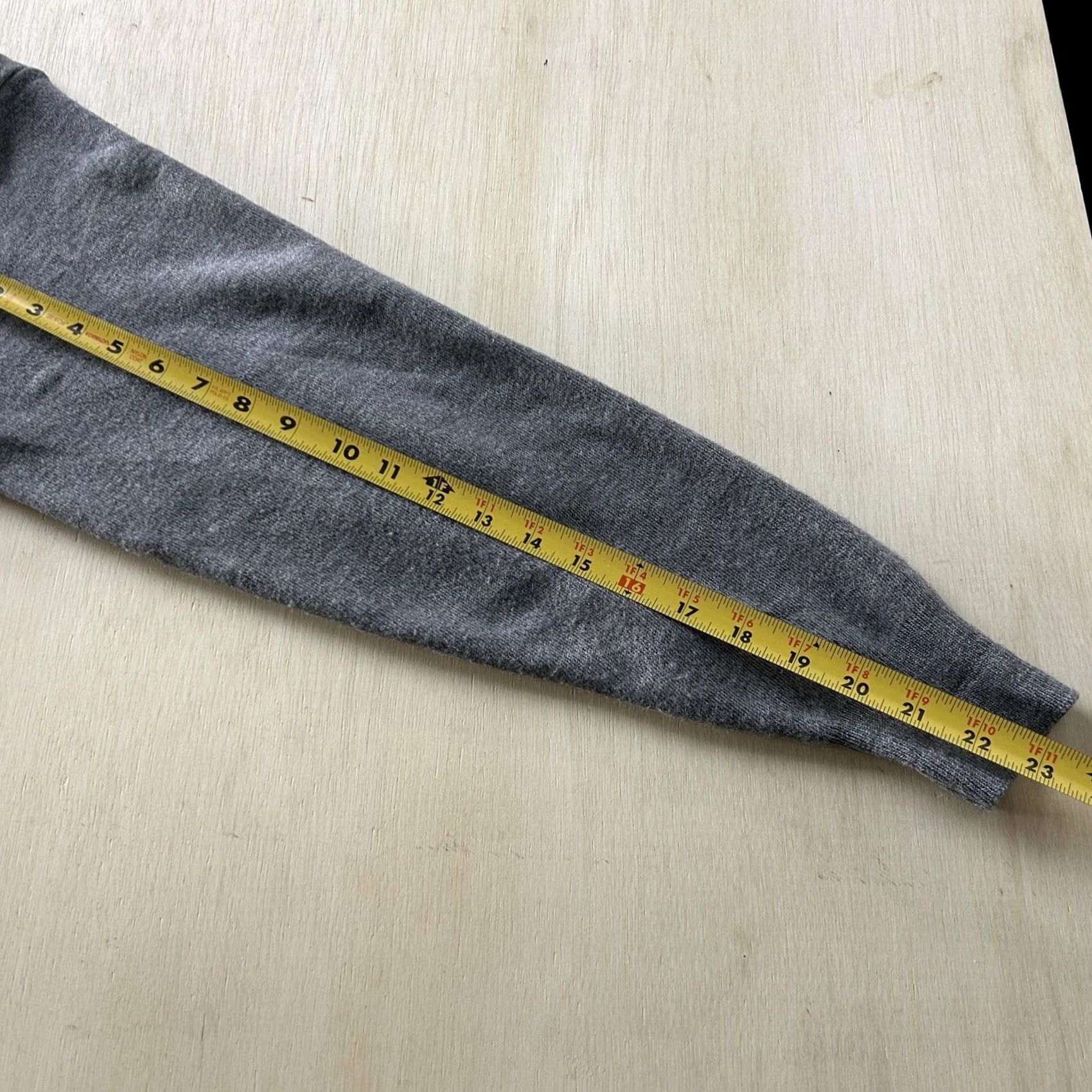 Jantzen VINTAGE Jantzen Sweater Mens XL Gray V Neck Tight Knit Pullover Made In USA Size US XL / EU 56 / 4 - 6 Thumbnail