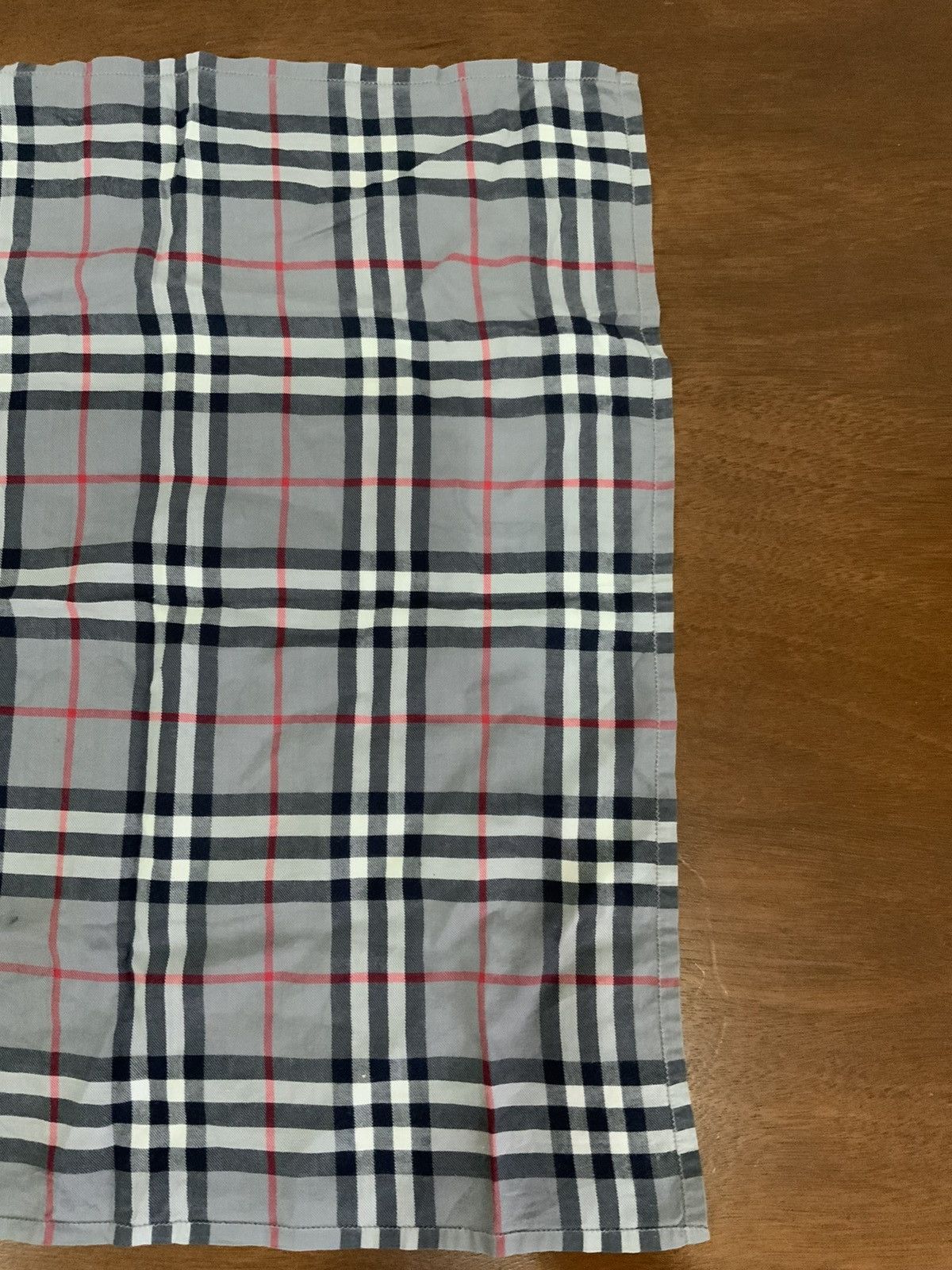 Burberry Burberrys Handkerchief Bandana Size ONE SIZE - 7 Thumbnail