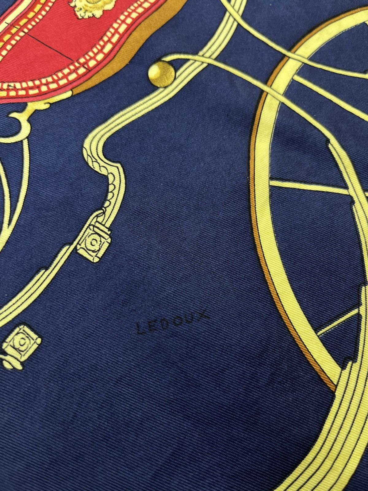 Hermes 🔥🔥🔥AUTHENTIC VINTAGE HERMES SPRINGS SILK SCARF Size ONE SIZE - 6 Thumbnail