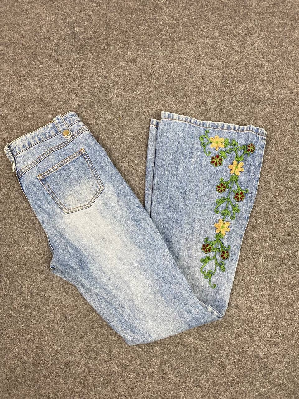 Japanese Brand vintage japanese brands embroided design bootcut flare denim Size 30" / US 8 / IT 44 - 2 Thumbnail