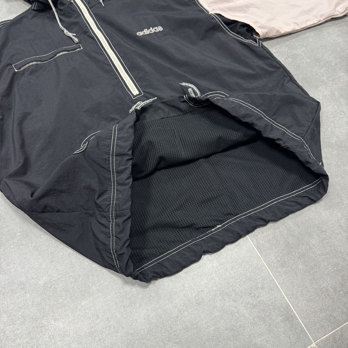 Adidas Vintage Adidas Beach Volleyball 1/2 Zip Nylon Jacket Size M Size US M / EU 48-50 / 2 - 13 Thumbnail