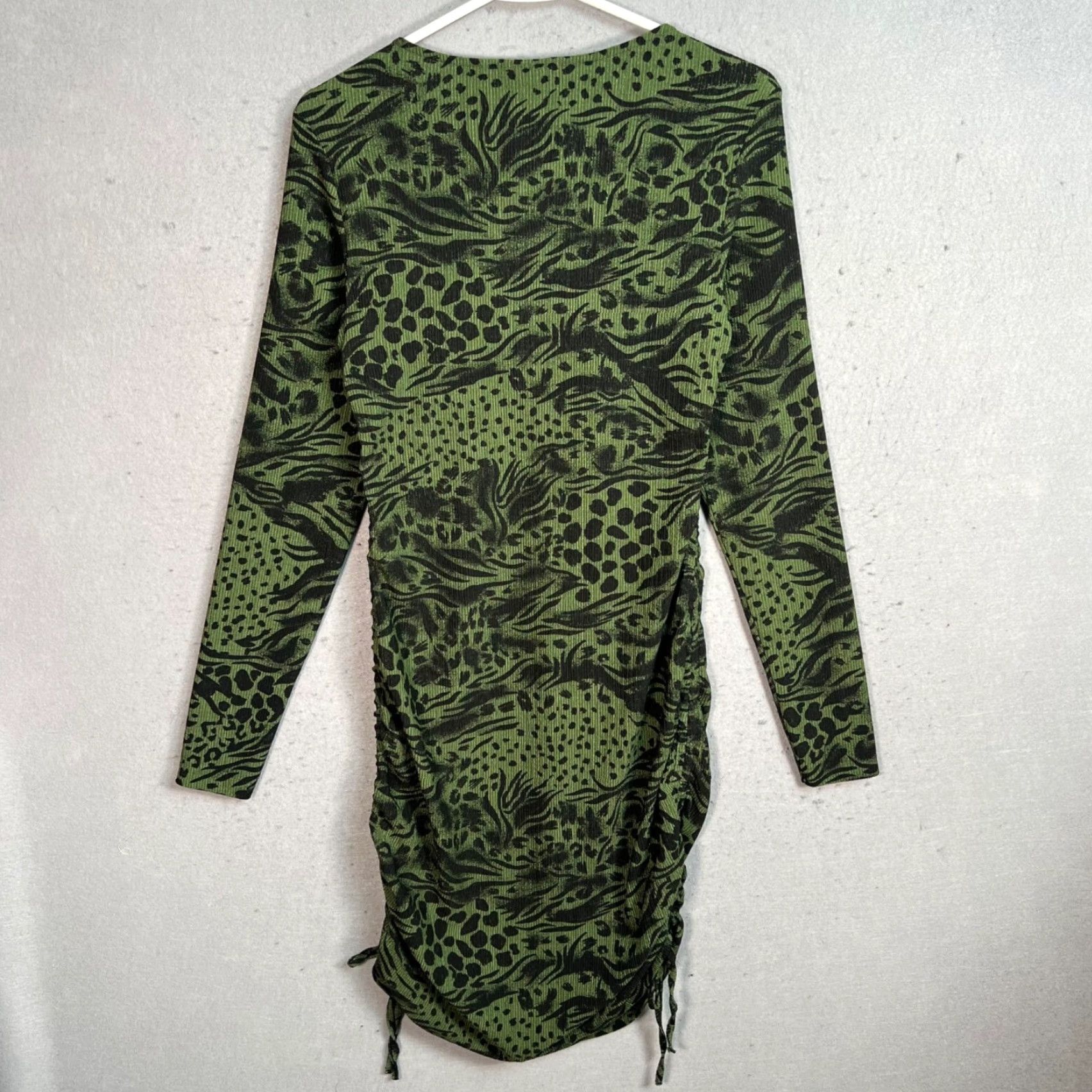 Topshop Topshop Animal Print Dress Women Size 8 Long Sleeve Ruched Mini Green Black Size M / US 6-8 / IT 42-44 - 2 Thumbnail