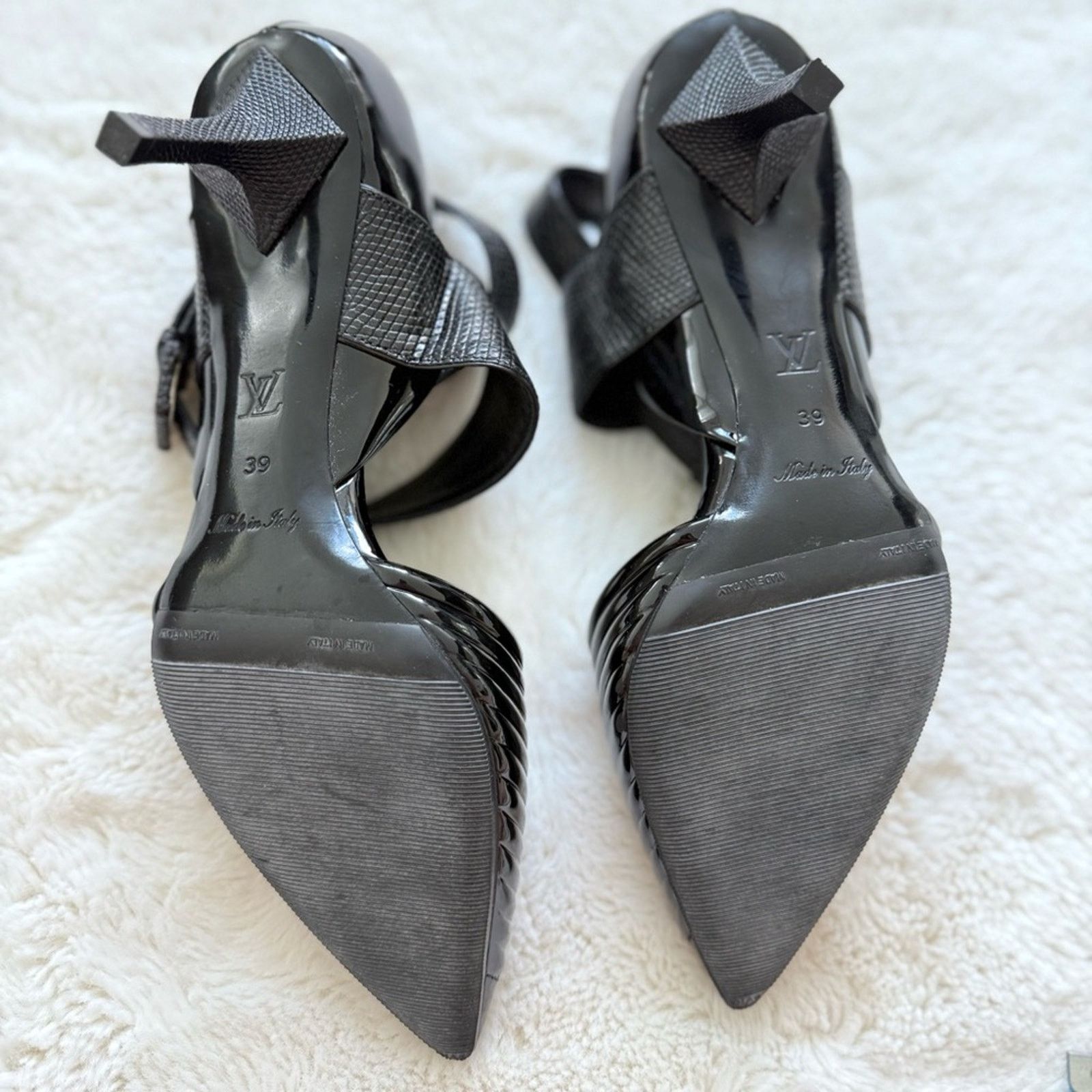 Louis Vuitton Louis Vuitton women shoes size 39 Authentic Retail 1200$ Size US 9 / IT 39 - 6 Thumbnail