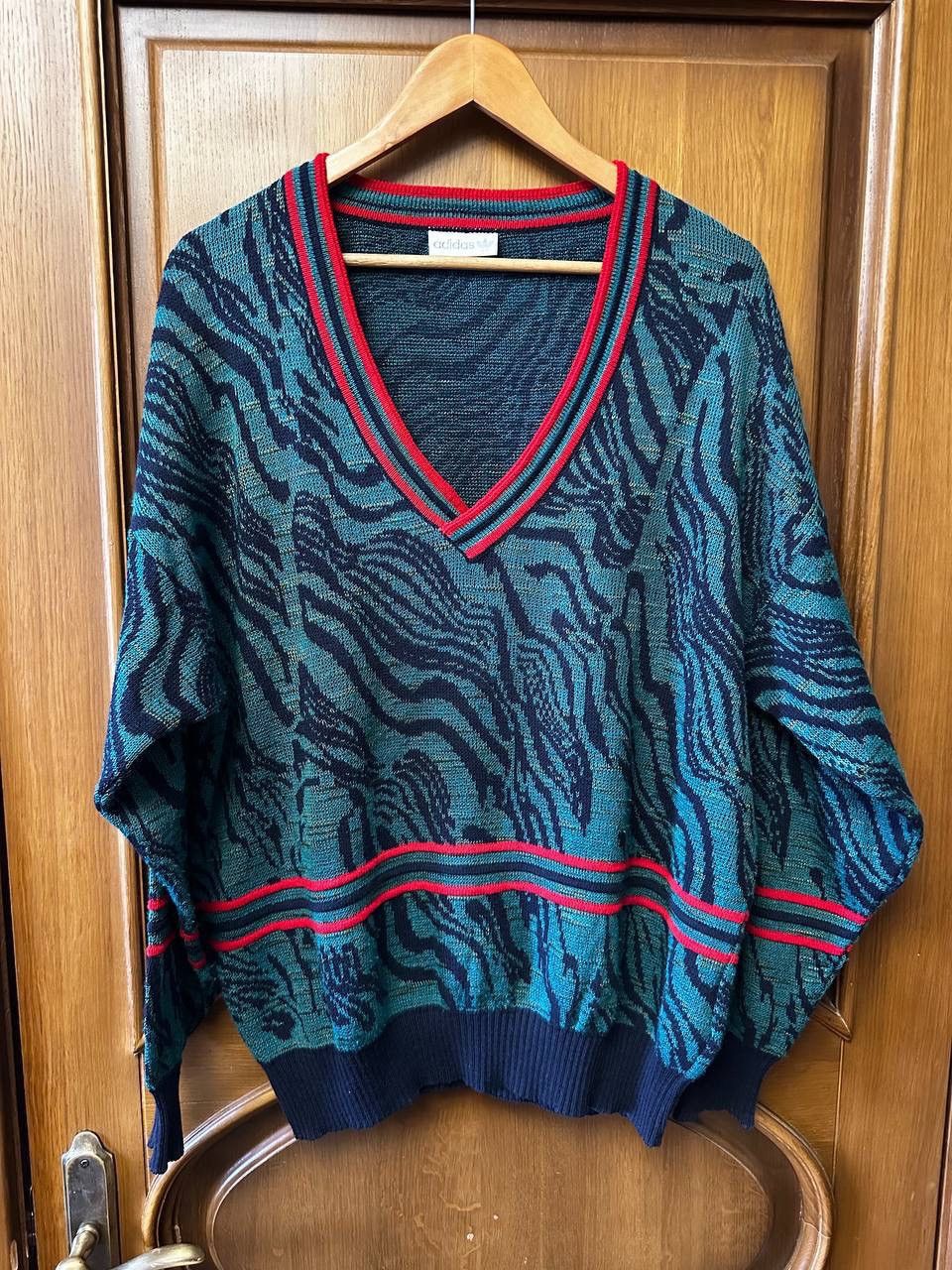Adidas RARE Adidas Zebra Print Sweater V Neck Size US L / EU 52-54 / 3 - 1 Thumbnail
