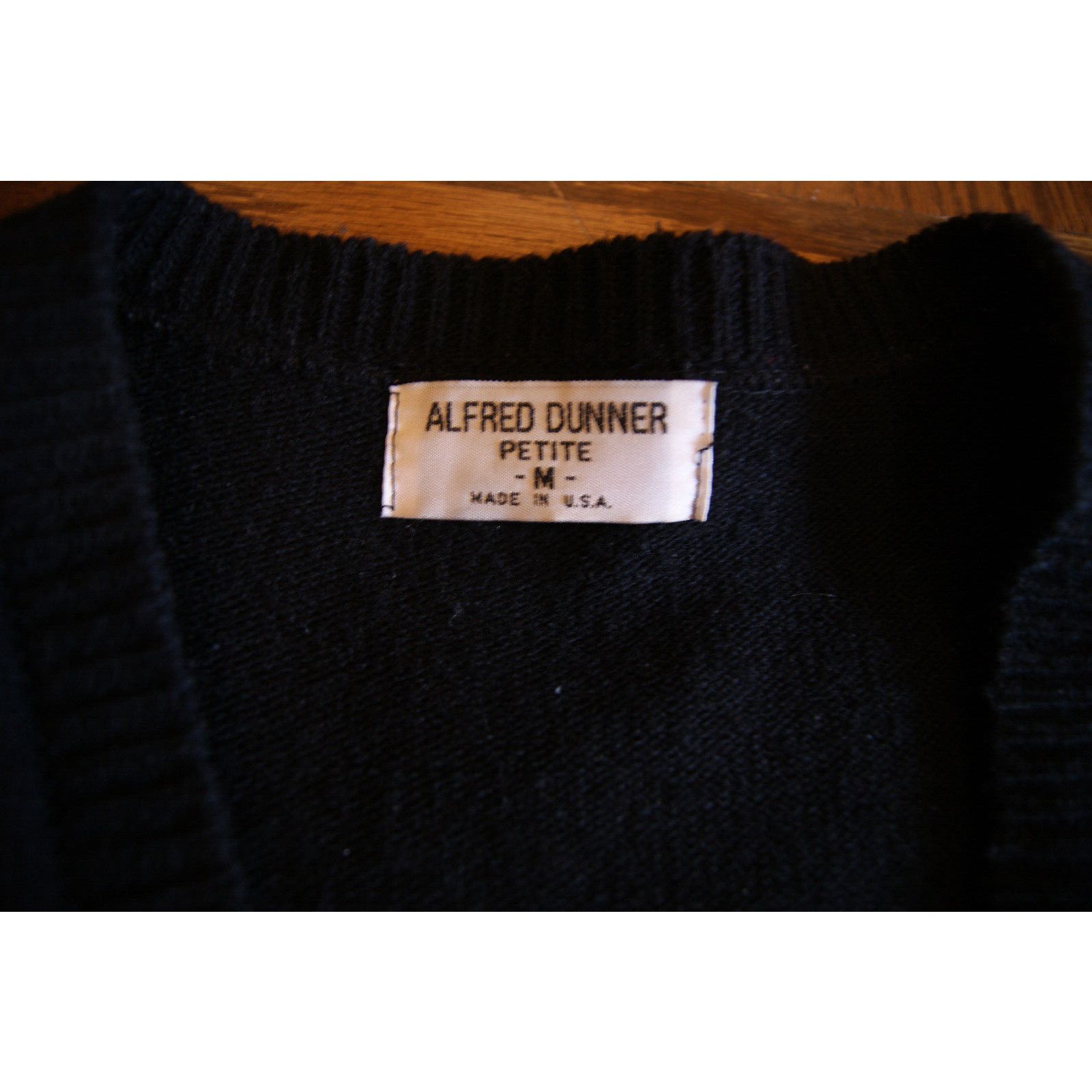 Other VTG Alfred Dunner Petite Women's M Cardigan Sweater USA Size M / US 6-8 / IT 42-44 - 3 Thumbnail