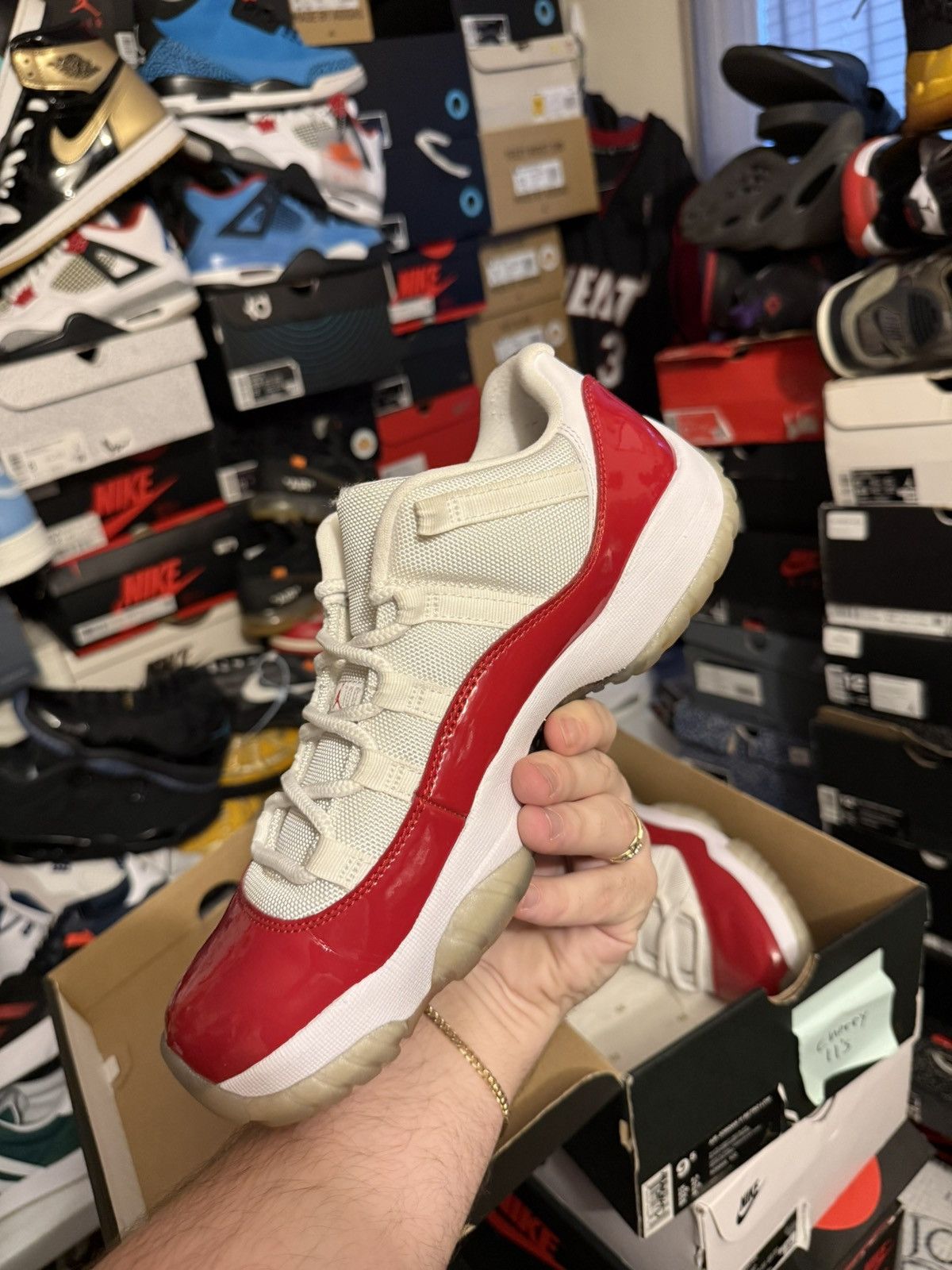 Jordan Brand Jordan retro 11 low cherry sz 9.5 Size US 9.5 / EU 42-43 - 3 Thumbnail