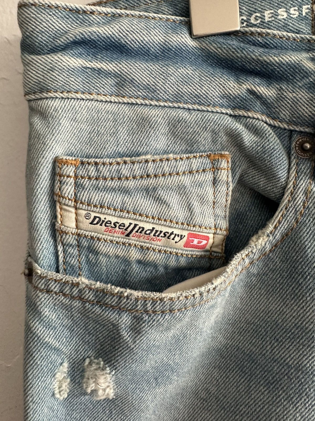 Diesel Diesel D Rise Light Wash Jeans Size US 29 - 2 Thumbnail