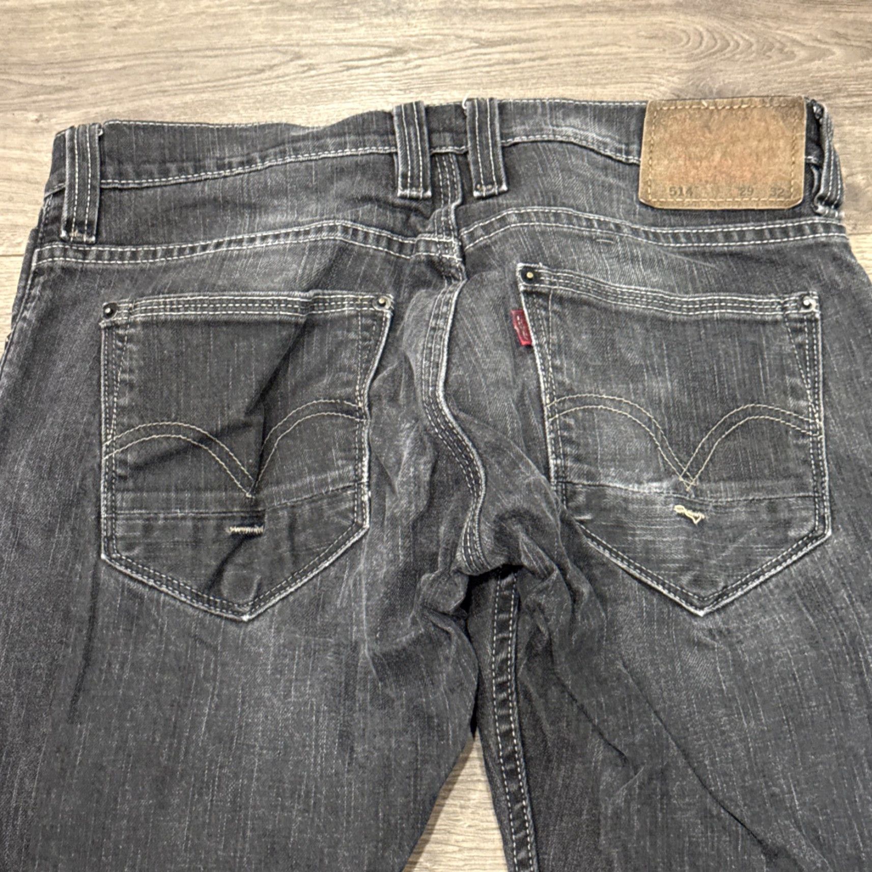 Levi's 514 Jeans Mens 29 Gray Denim Slim Straight Fit Regular Size 29 Mens Jeans Gray Straight Slimming Denim Slim Straight Men