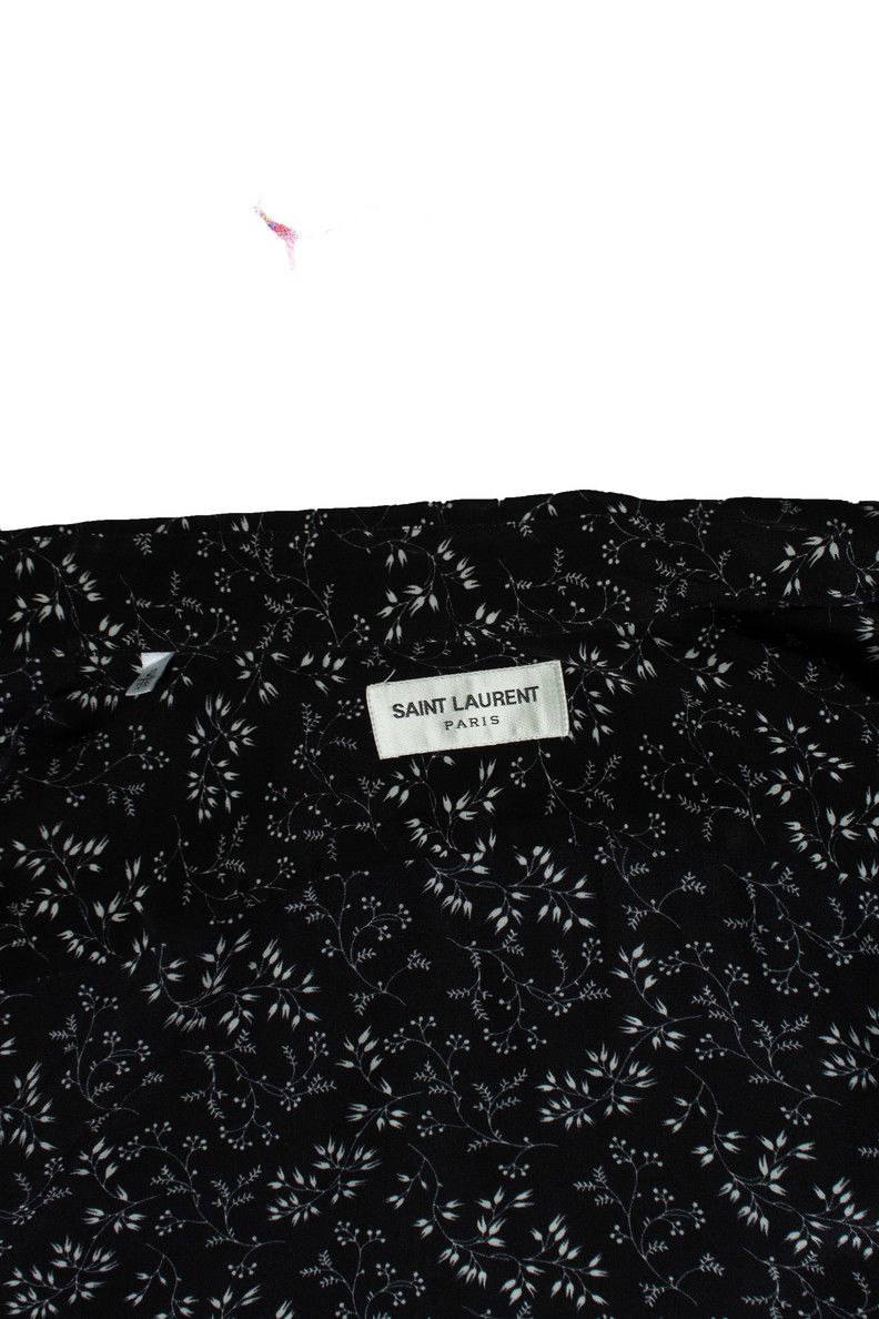 Saint Laurent Paris Saint Laurent, Black silk shirt with floral print 2018 Size US M / EU 48-50 / 2 - 5 Thumbnail