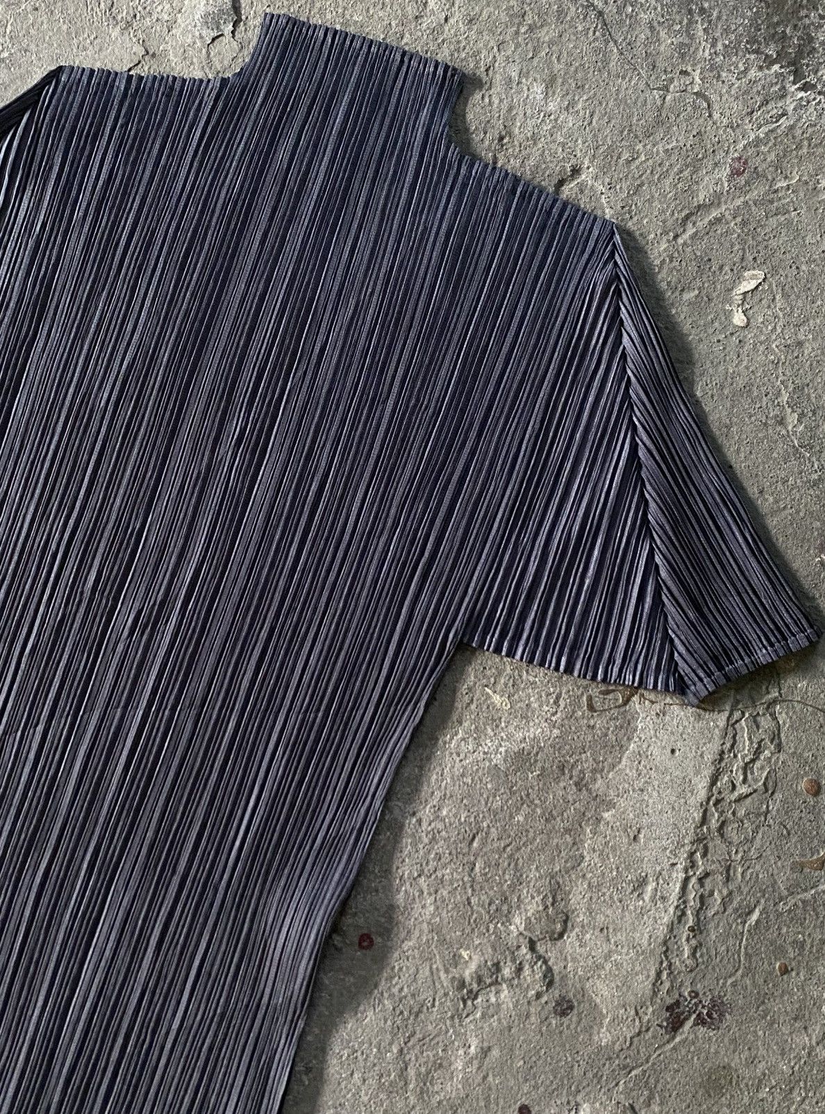 Pleats Please Issey Miyake Issey Miyake Pleats Please - Mock Neck Blouse Size L / US 10 / IT 46 - 3 Thumbnail