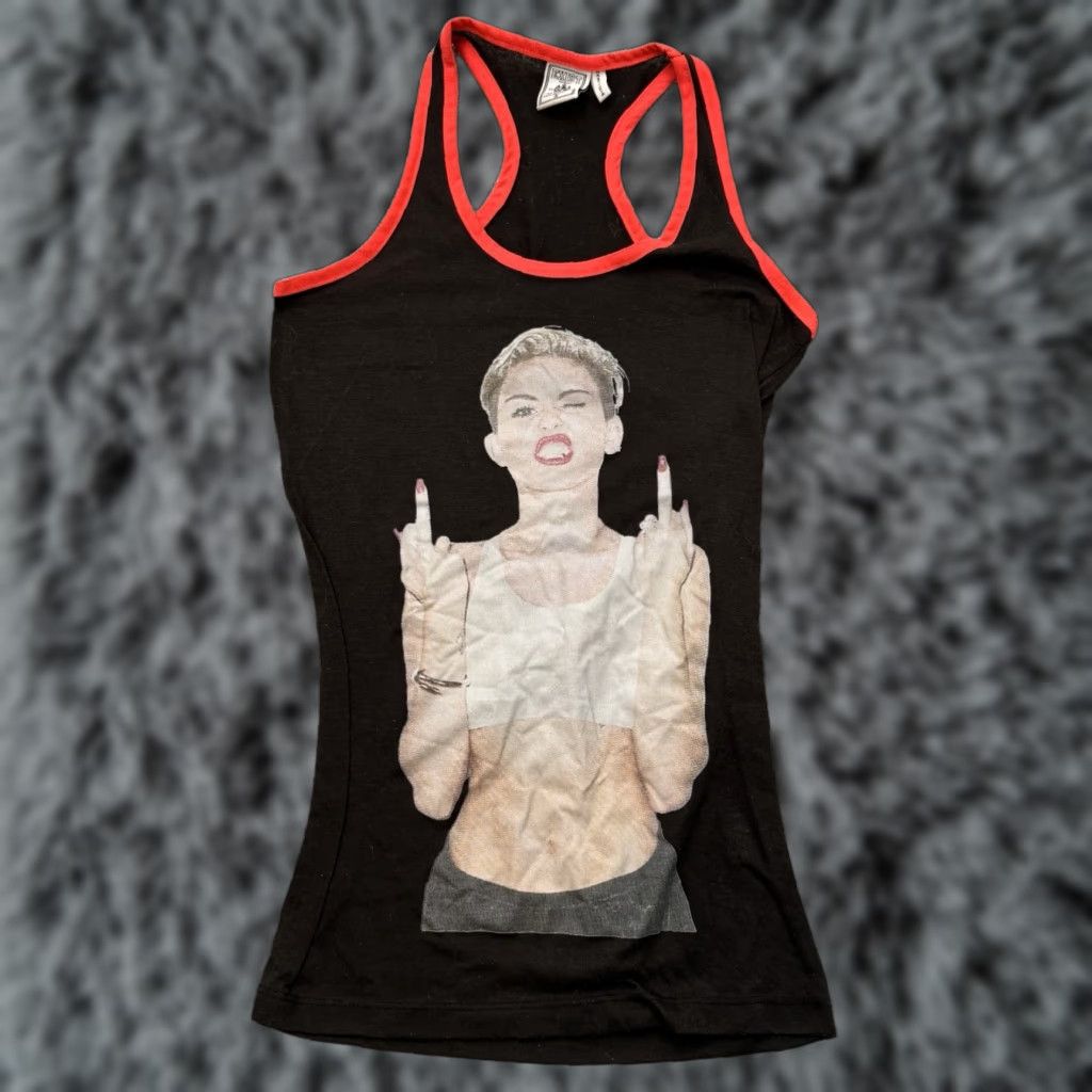 Vintage Miley Cyrus Middle Finger Tank Top S Black Tank Women XS? Wait. Size S / US 4 / IT 40 - 1 Thumbnail