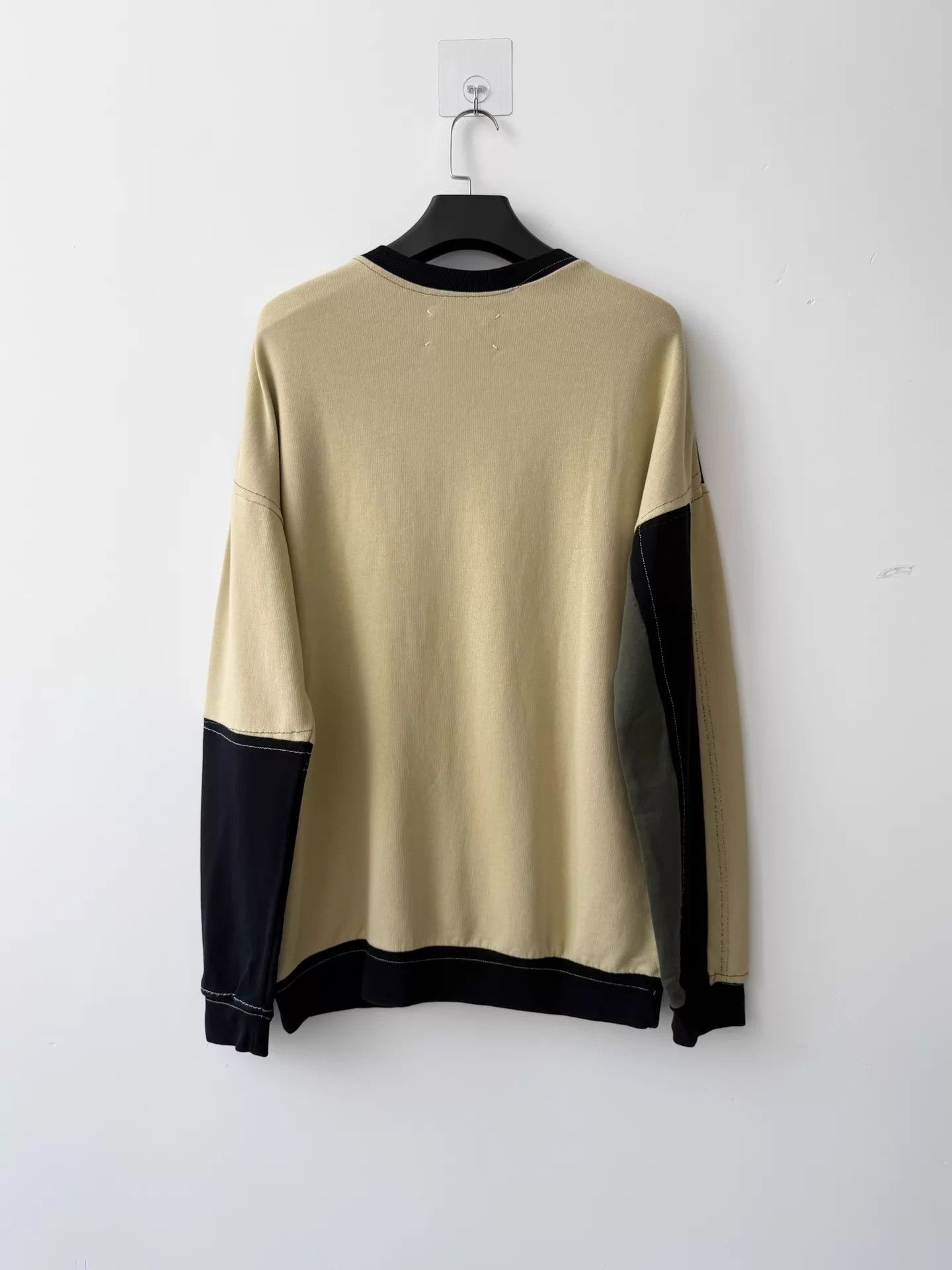 Maison Margiela Maison Margiela A/W17 Color Blocked Oversized Sweatshirt Size US S / EU 44-46 / 1 - 3 Thumbnail