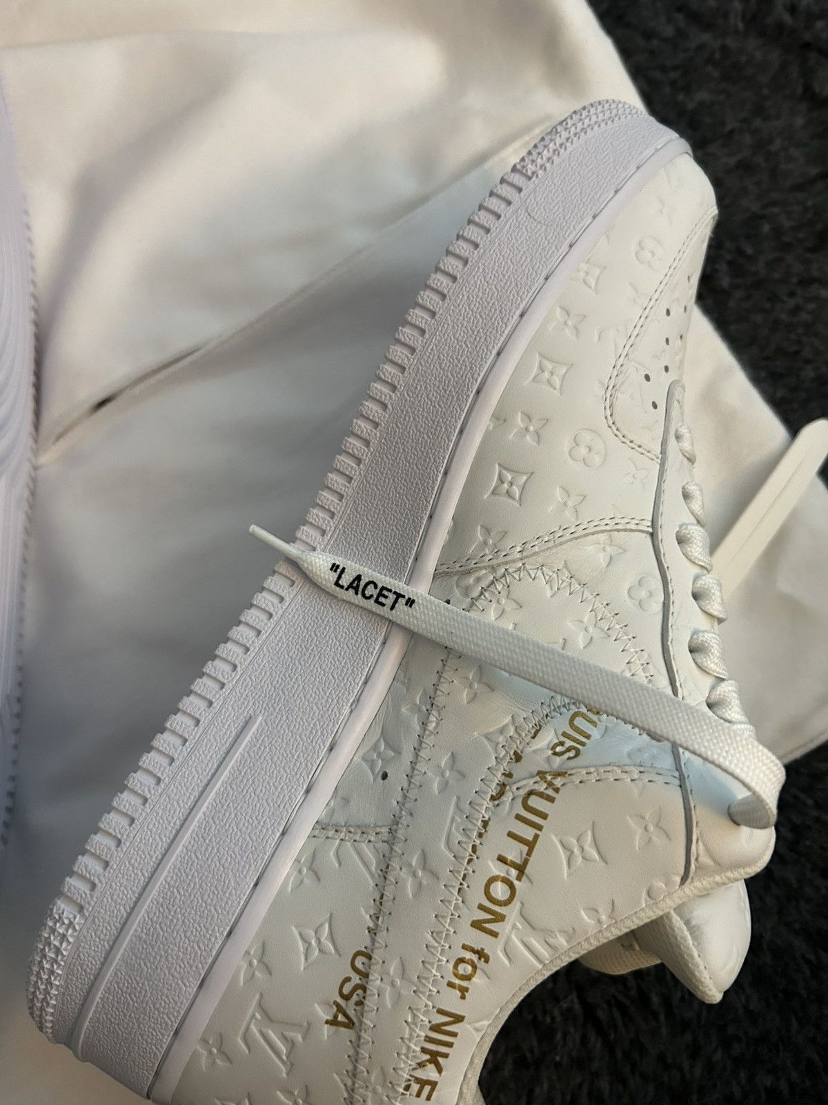 Louis Vuitton Louis Vuitton Nike White Monogram Low Top Air Force 1 Size US 9 / EU 42 - 17 Thumbnail