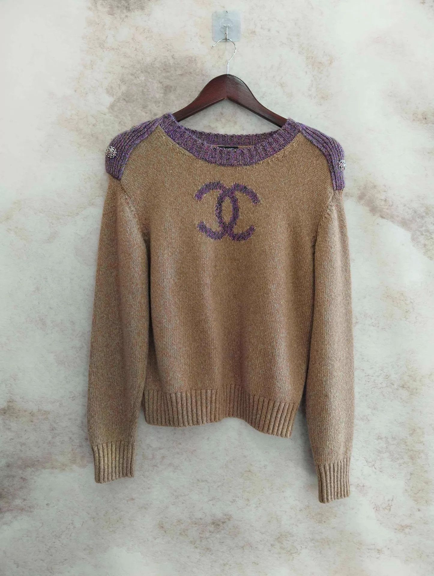 Chanel CHANEL 22K Crystal-Button Colorblock Crew Cashmere LS 38 Size S / US 4 / IT 40 - 1 Thumbnail